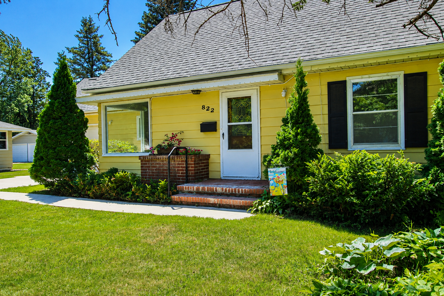 1951 single family home for sale at 822 Westwood Drive SW in Alexandria, MN — 4 bed, 2 bath (photo 4 of 54)
