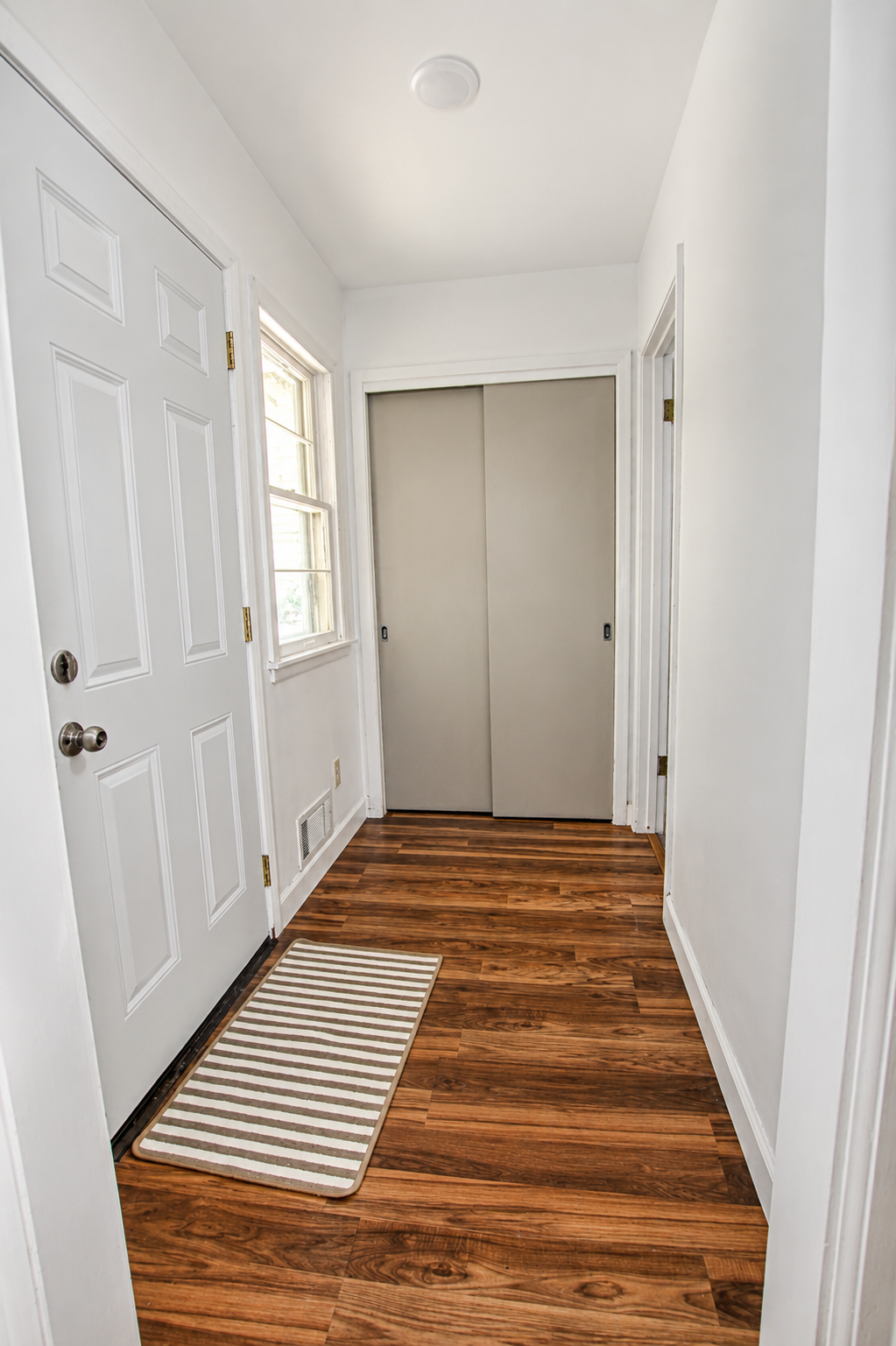 1951 single family home for sale at 822 Westwood Drive SW in Alexandria, MN — 4 bed, 2 bath (photo 36 of 54)