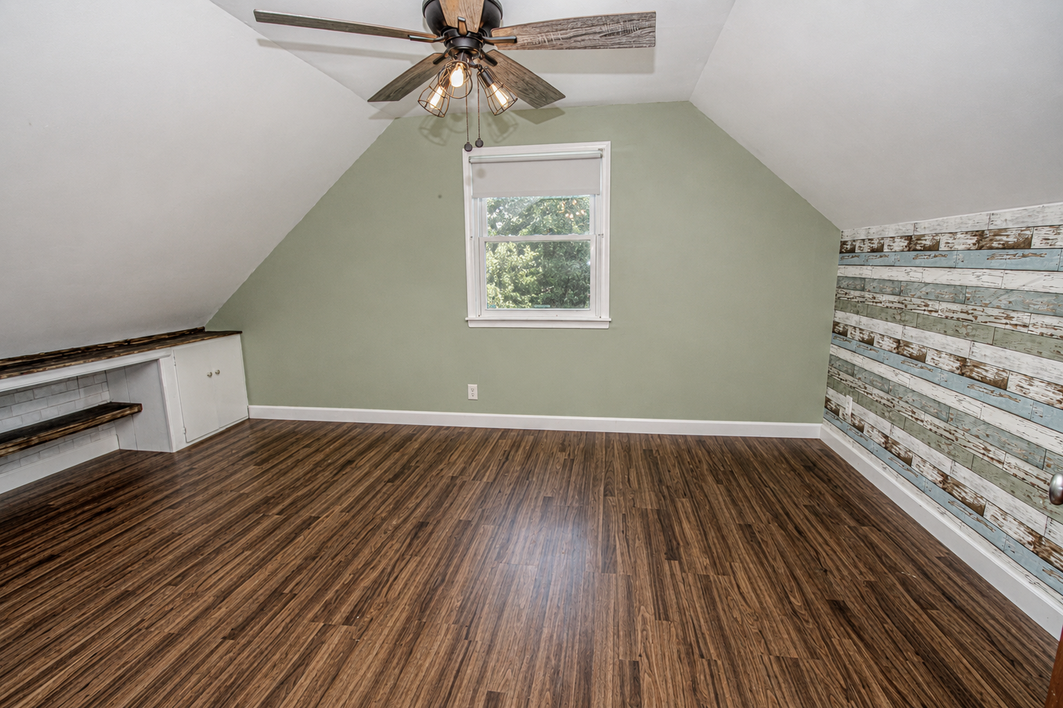 1951 single family home for sale at 822 Westwood Drive SW in Alexandria, MN — 4 bed, 2 bath (photo 43 of 54)