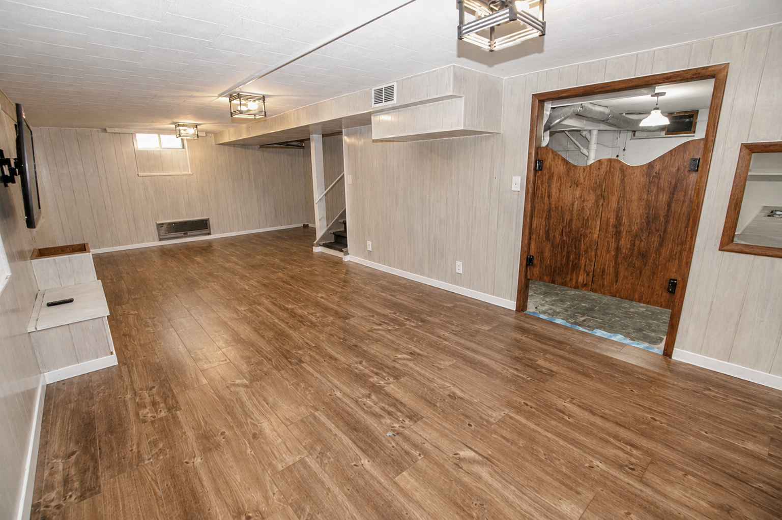 1951 single family home for sale at 822 Westwood Drive SW in Alexandria, MN — 4 bed, 2 bath (photo 50 of 54)