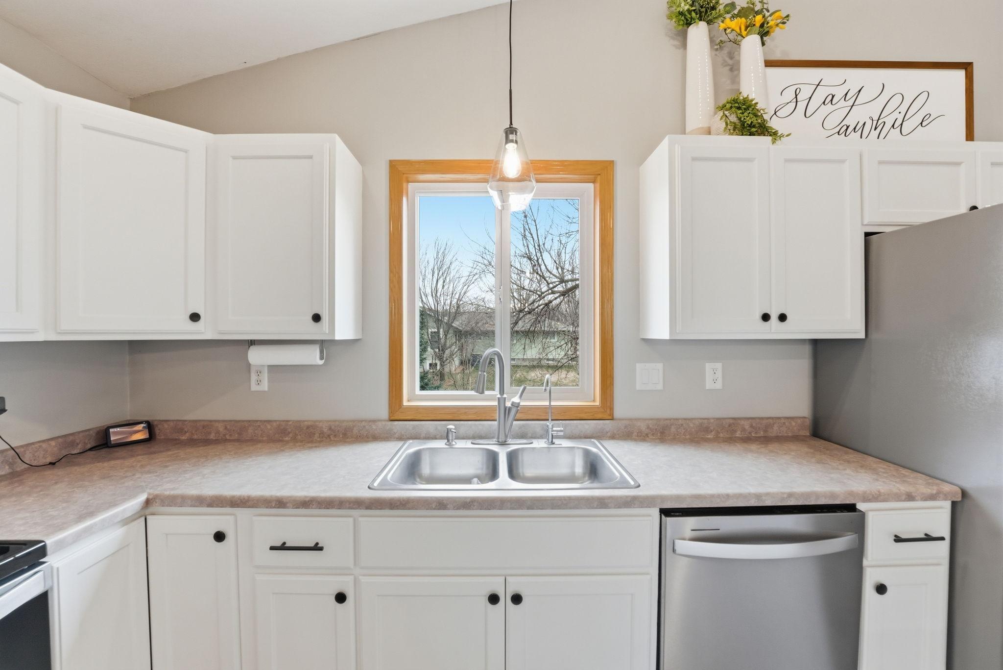 119 Mc Farlane Street NW, Alexandria MN 56308 - Photo 16 of 52