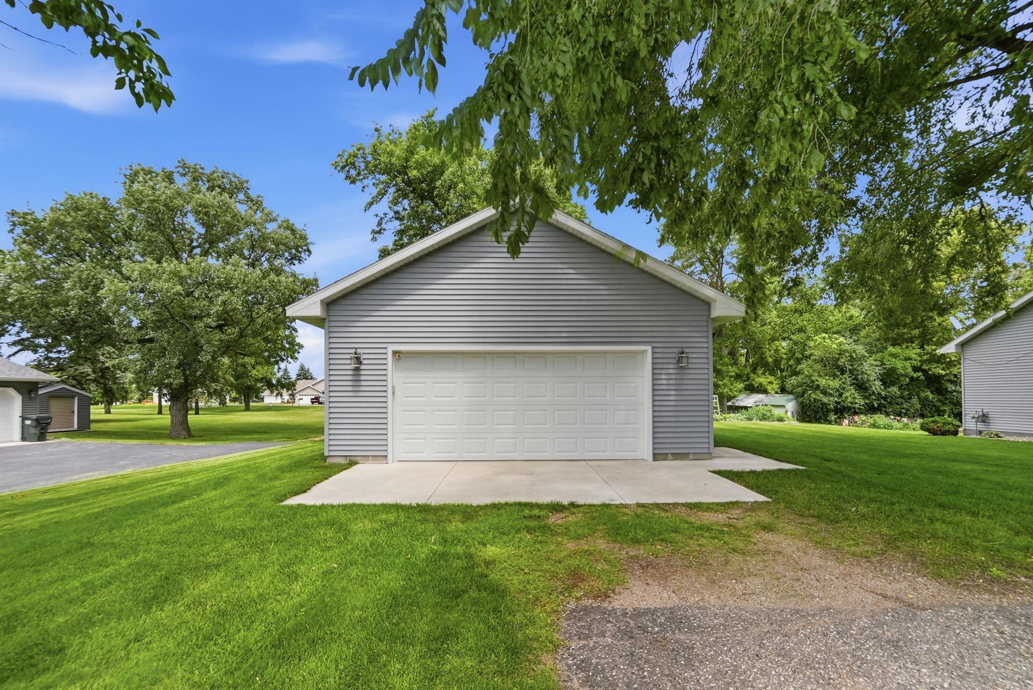 119 Mc Farlane Street NW, Alexandria MN 56308 - Photo 5 of 52