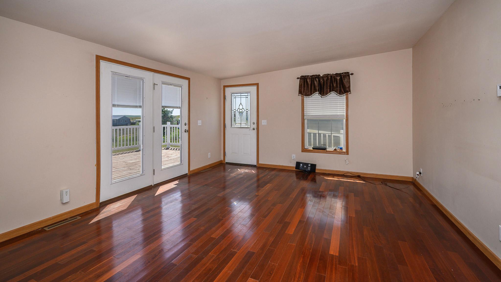 759 SW Jacob Lane SW, Linton ND 58552 - Photo 4 of 42