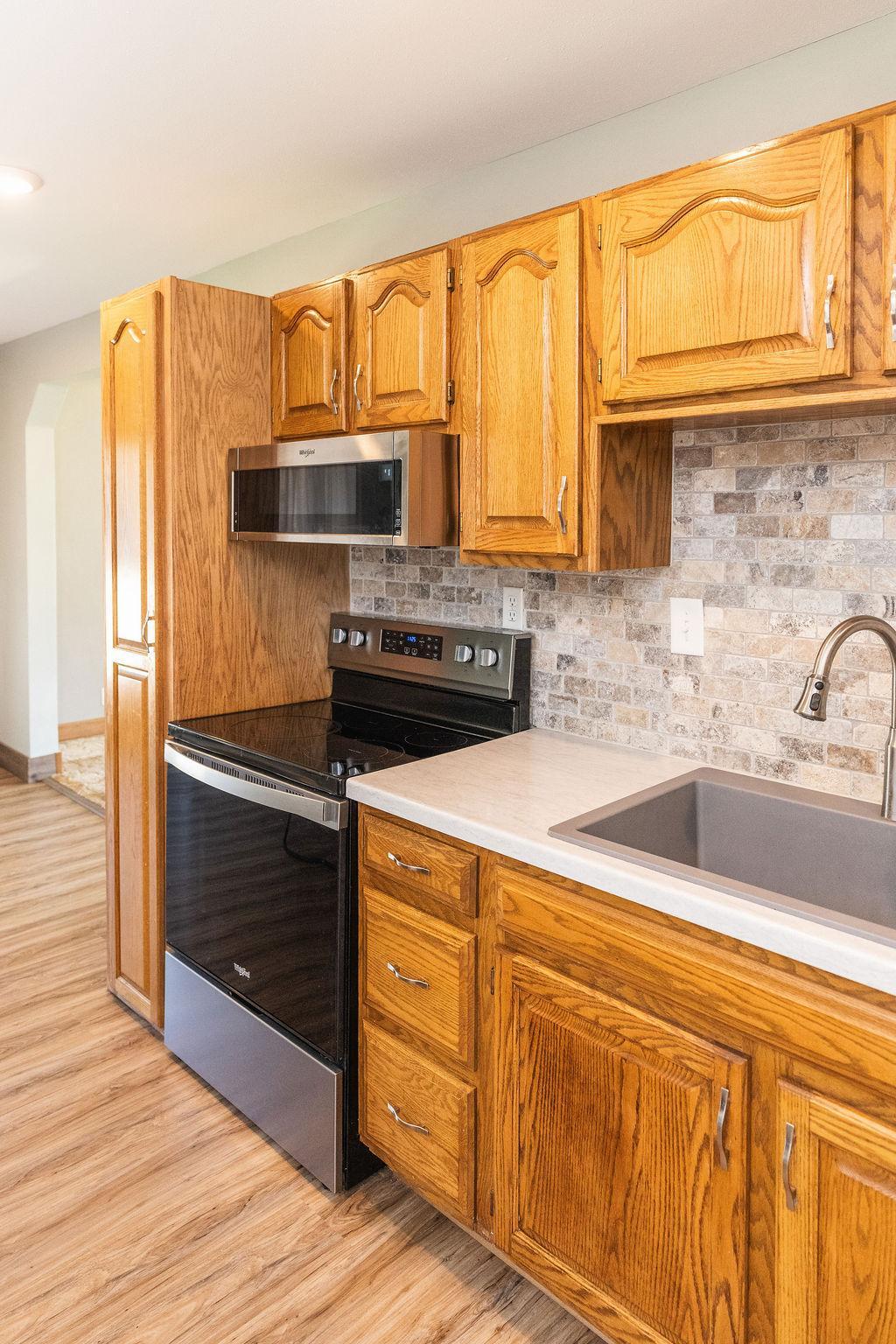 405 6th Avenue, Edgeley ND 58433 - Photo 13 of 43