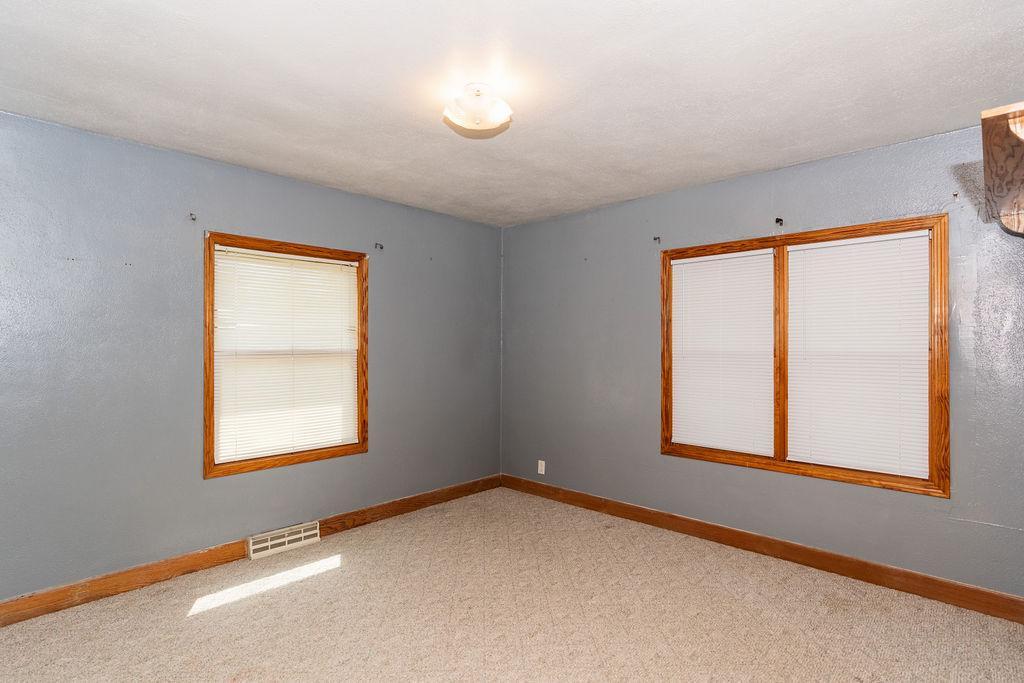405 6th Avenue, Edgeley ND 58433 - Photo 21 of 43