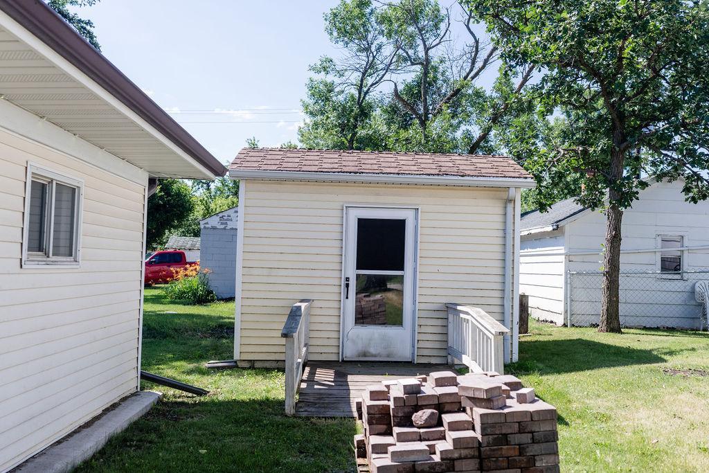 405 6th Avenue, Edgeley ND 58433 - Photo 42 of 43