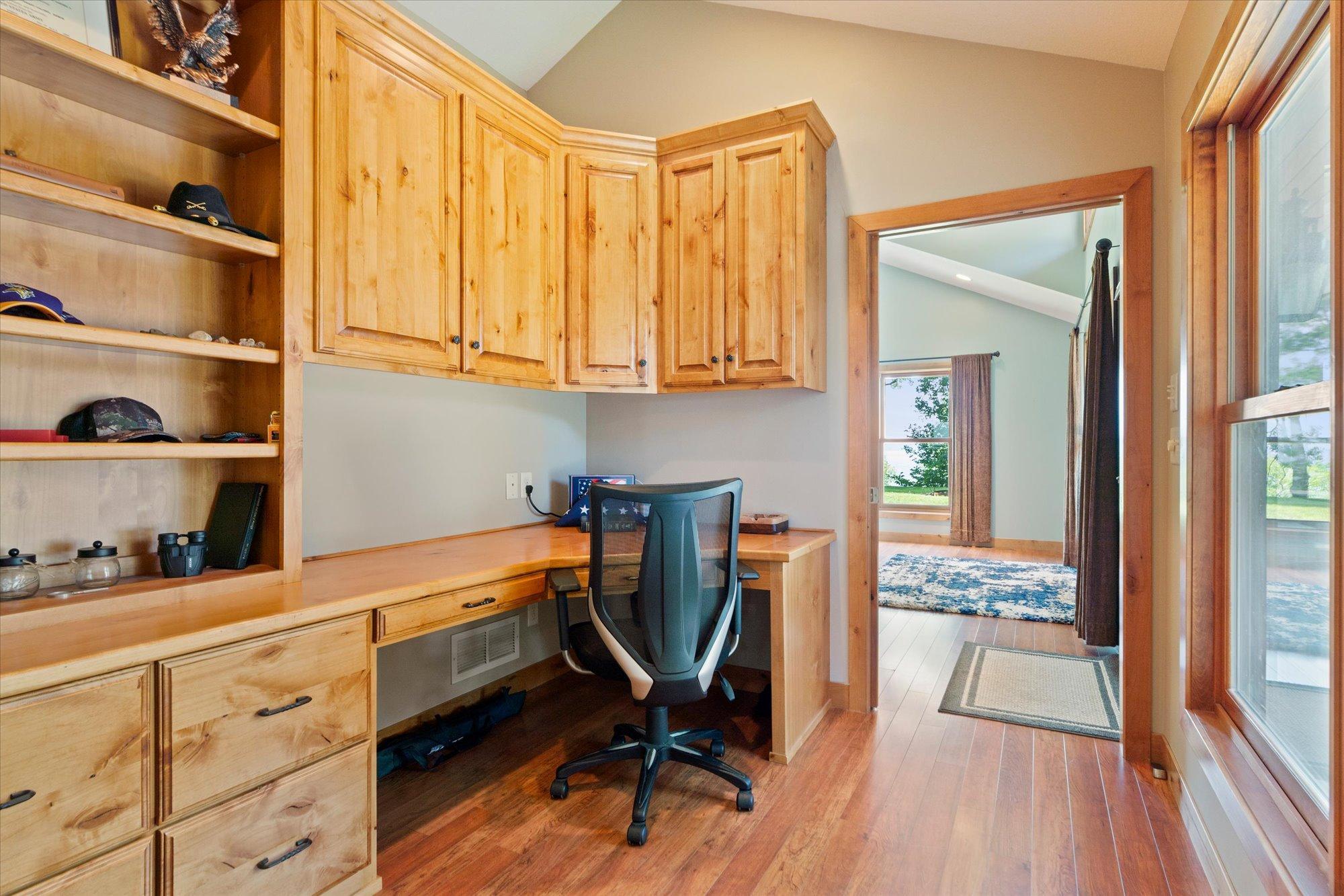 2015 single family home for sale at 22617 Hole In The Day Drive in Nisswa, MN — 4 bed, 4 bath (photo 14 of 36)