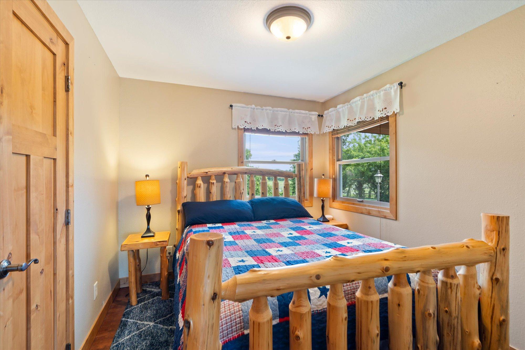 2015 single family home for sale at 22617 Hole In The Day Drive in Nisswa, MN — 4 bed, 4 bath (photo 20 of 36)