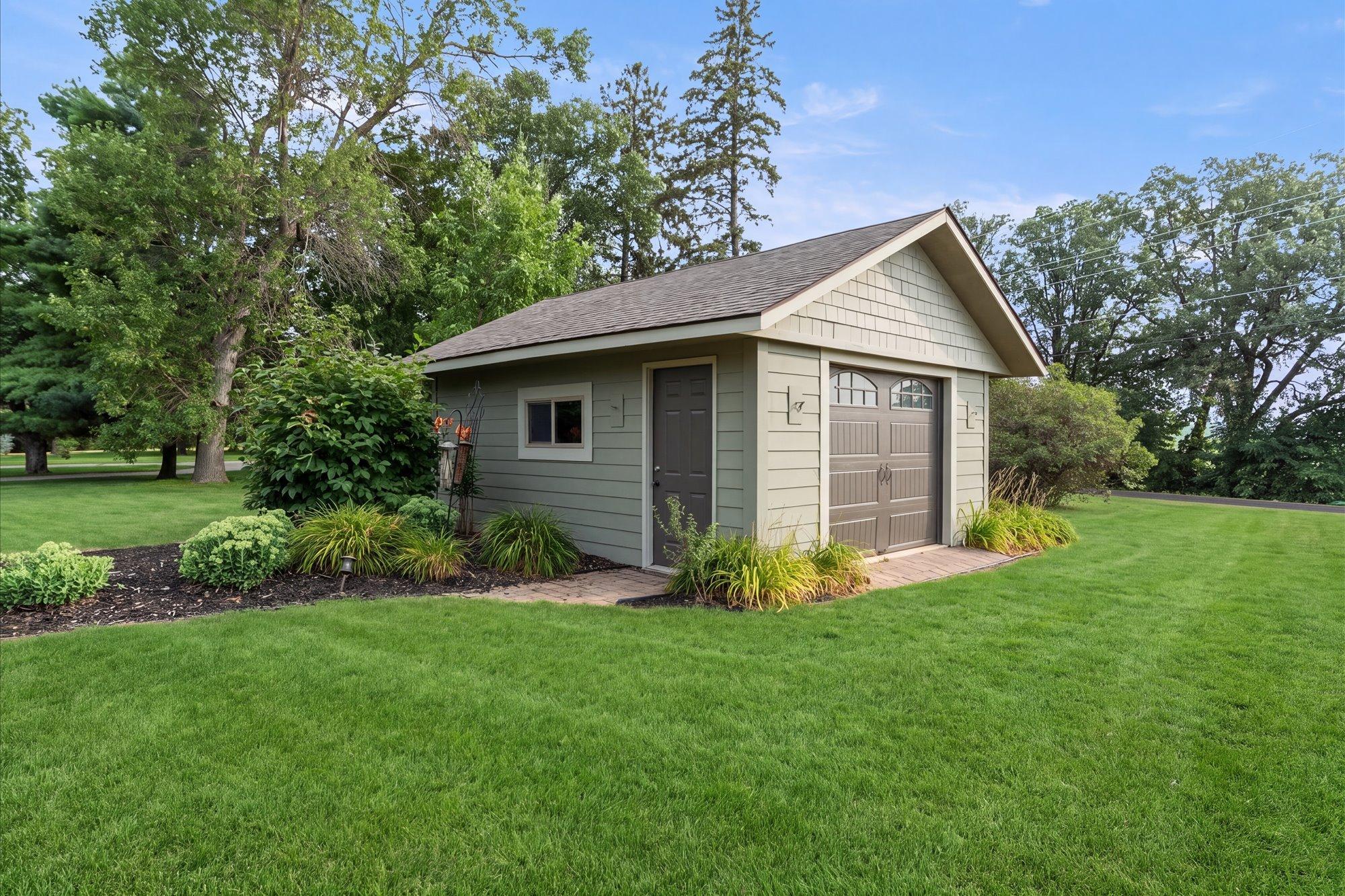 2015 single family home for sale at 22617 Hole In The Day Drive in Nisswa, MN — 4 bed, 4 bath (photo 29 of 36)