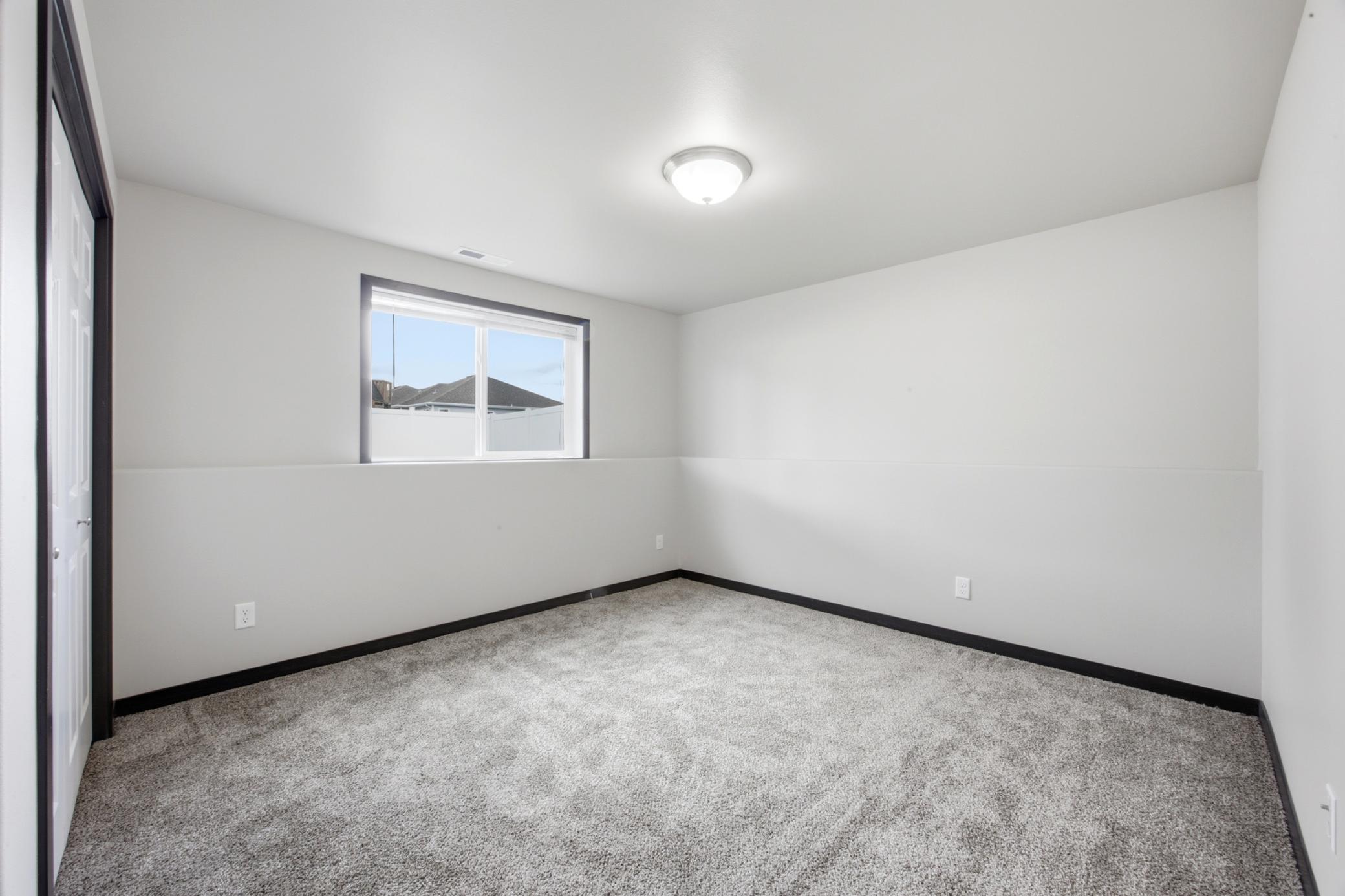 6073 Autumn Drive S, Fargo ND 58104 - Photo 17 of 24