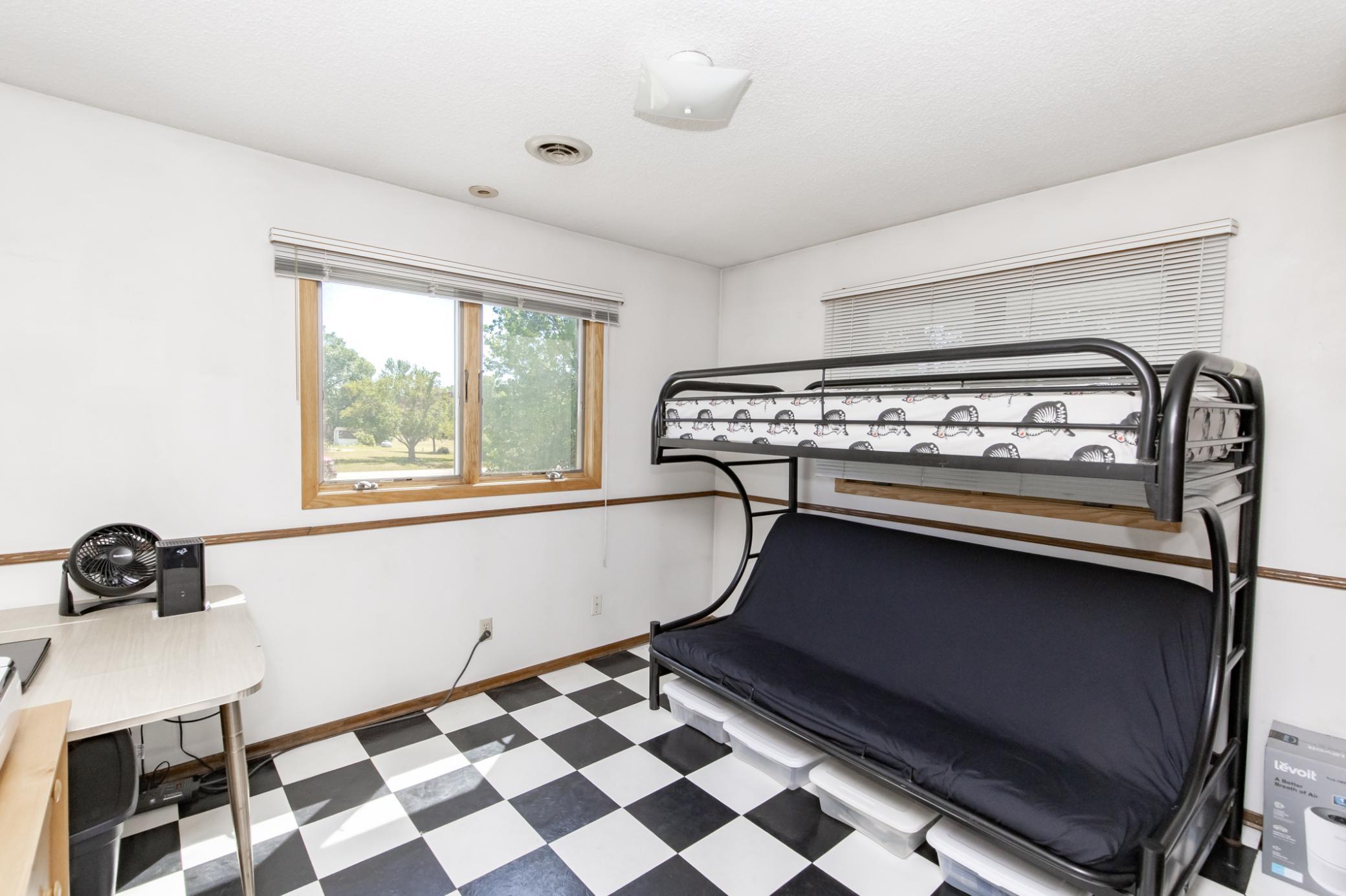 1973 single family home for sale at 1108 62nd Avenue N in Moorhead, MN — 5 bed, 3 bath (photo 24 of 55)
