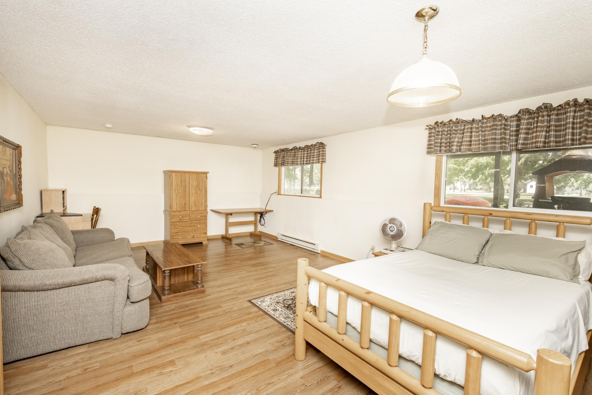 1973 single family home for sale at 1108 62nd Avenue N in Moorhead, MN — 5 bed, 3 bath (photo 31 of 55)