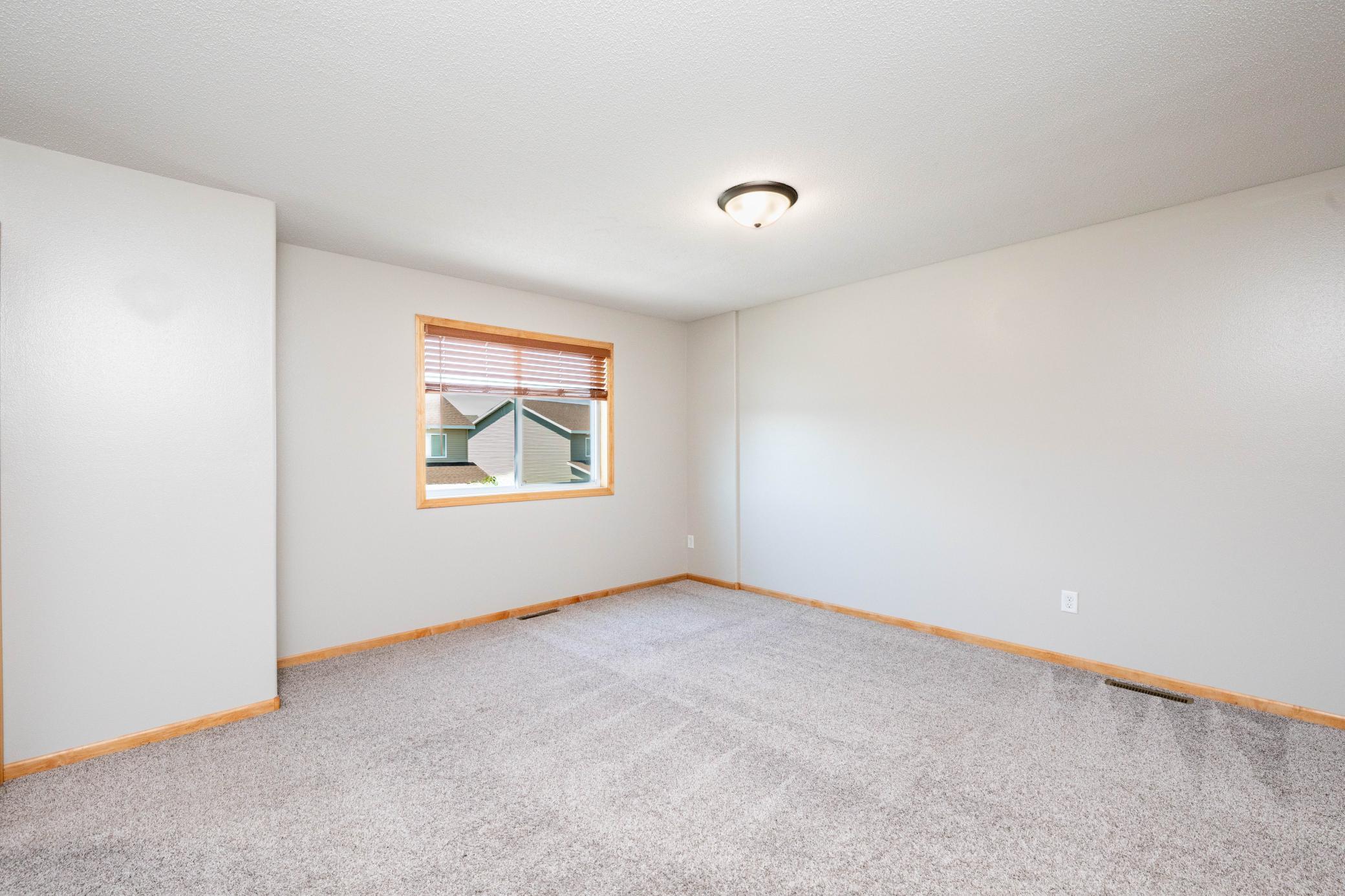 4280 Estate Drive S, Fargo ND 58104 - Photo 14 of 33