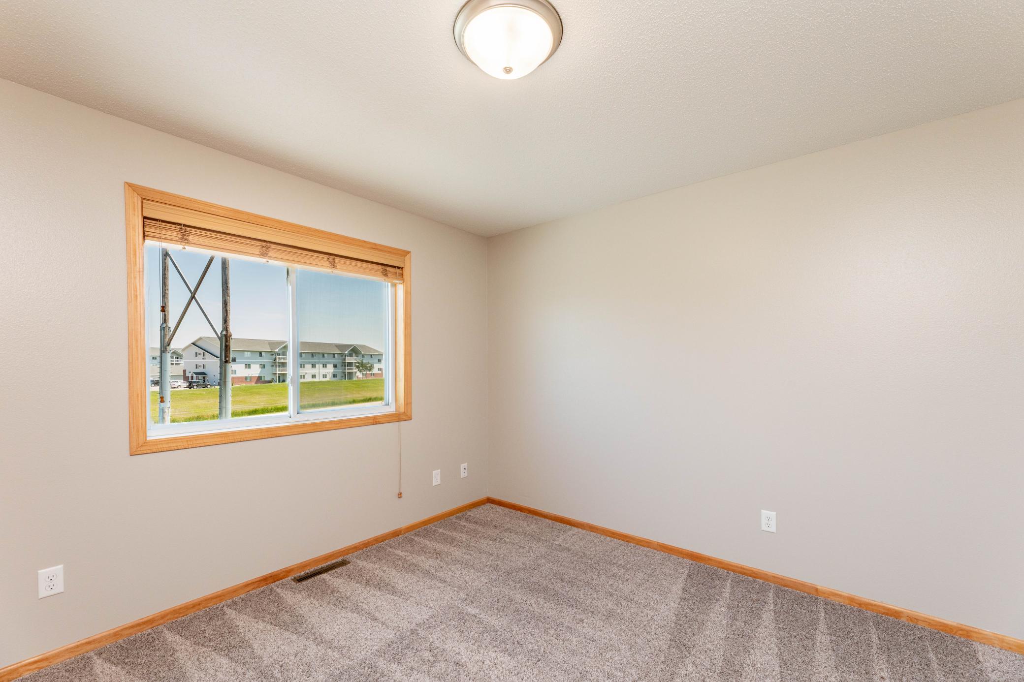 4280 Estate Drive S, Fargo ND 58104 - Photo 21 of 33