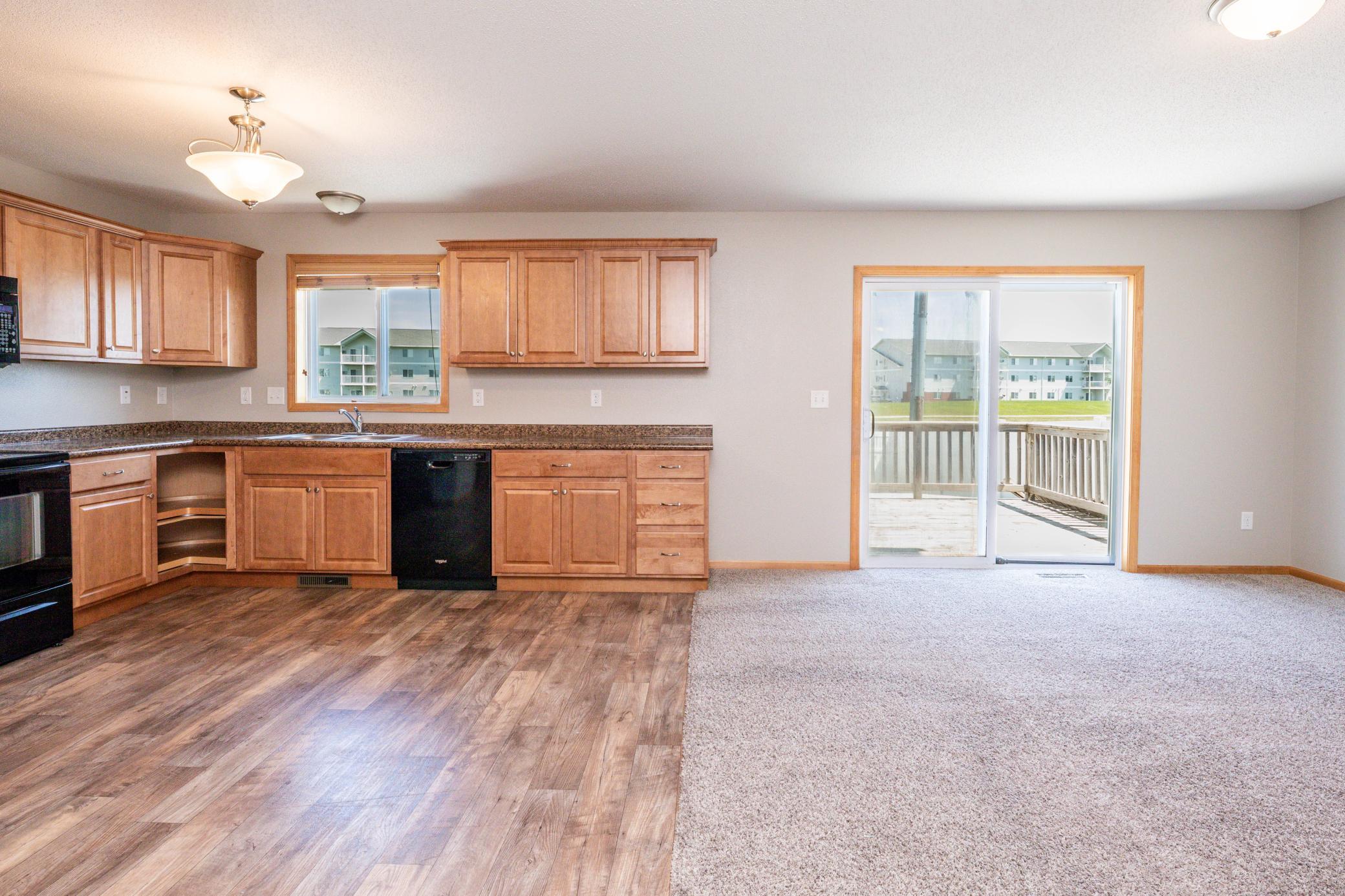 4280 Estate Drive S, Fargo ND 58104 - Photo 6 of 33