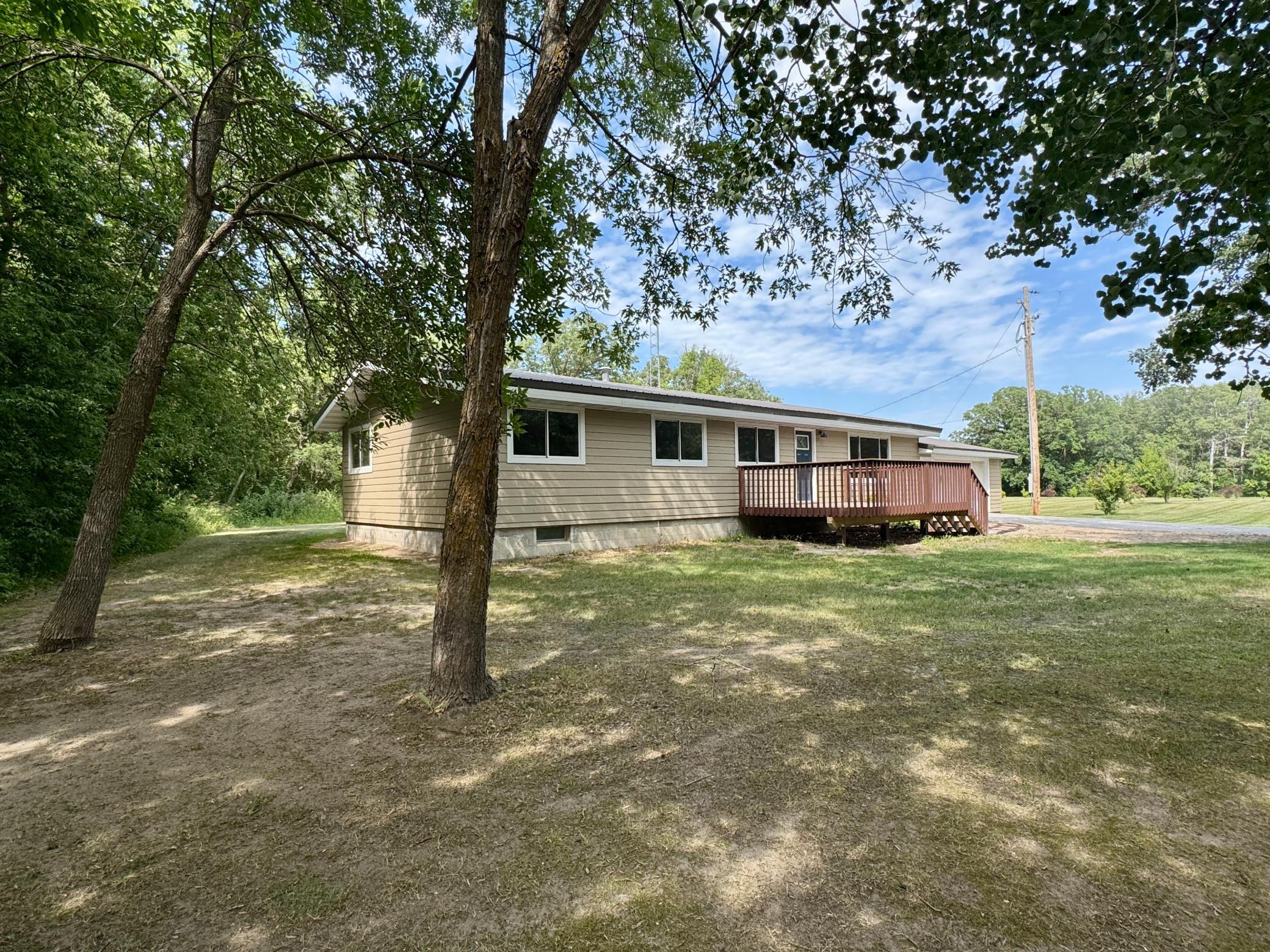 1972 single family home for sale at 42015 Mattson Island Road in Roseau, MN — 4 bed, 2 bath (photo 3 of 37)