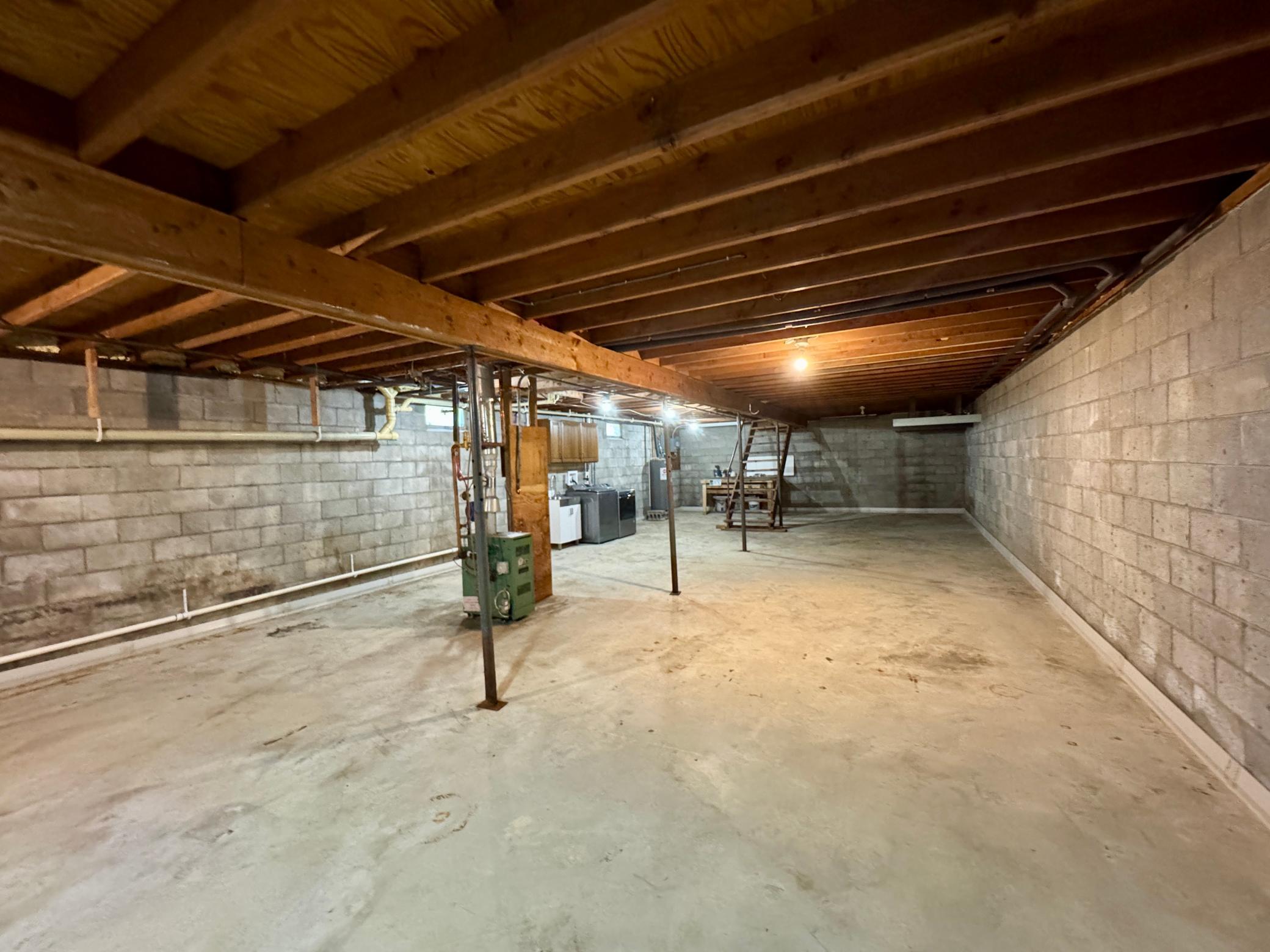 1972 single family home for sale at 42015 Mattson Island Road in Roseau, MN — 4 bed, 2 bath (photo 24 of 37)
