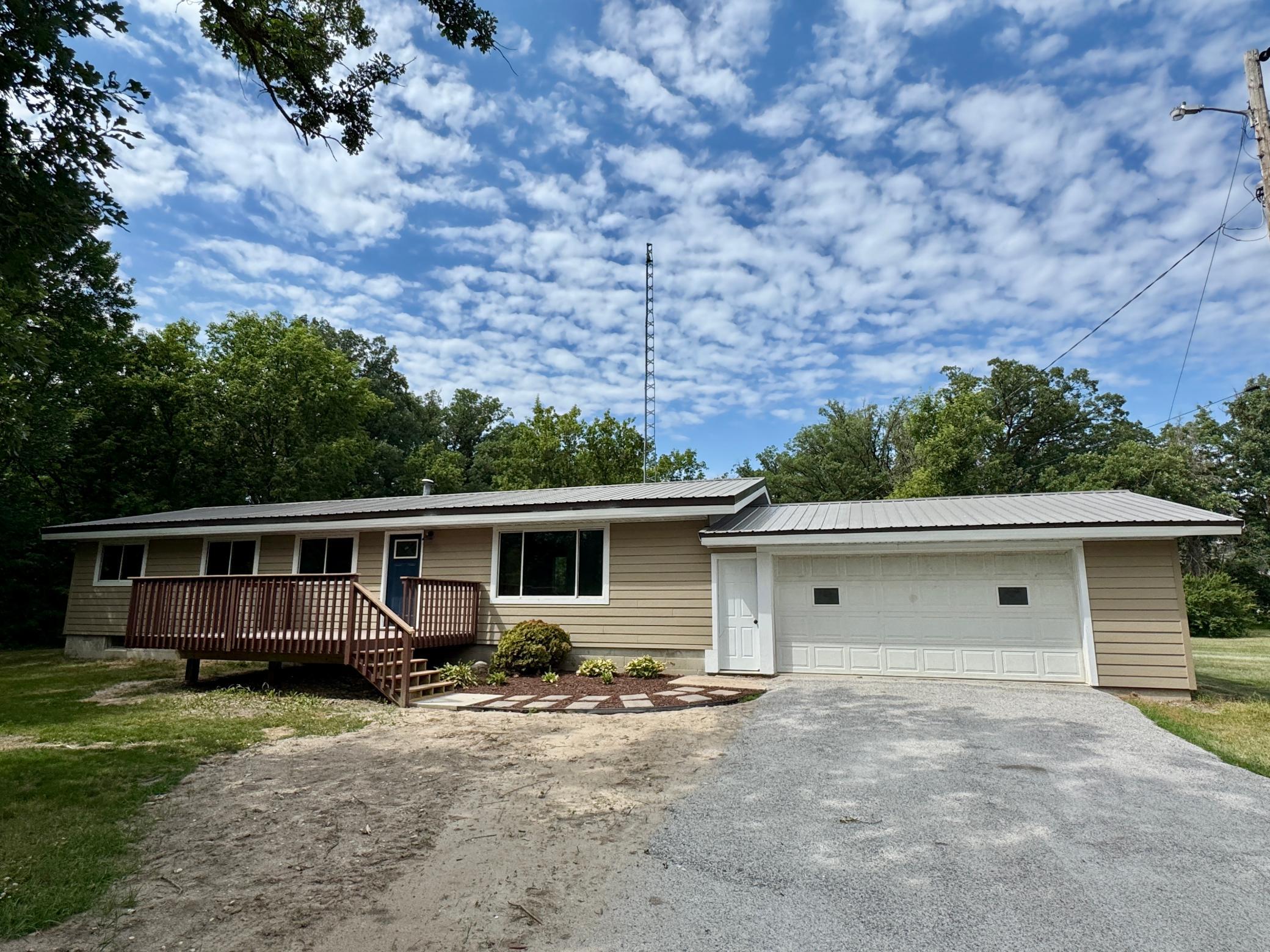 1972 single family home for sale at 42015 Mattson Island Road in Roseau, MN — 4 bed, 2 bath (photo 25 of 37)