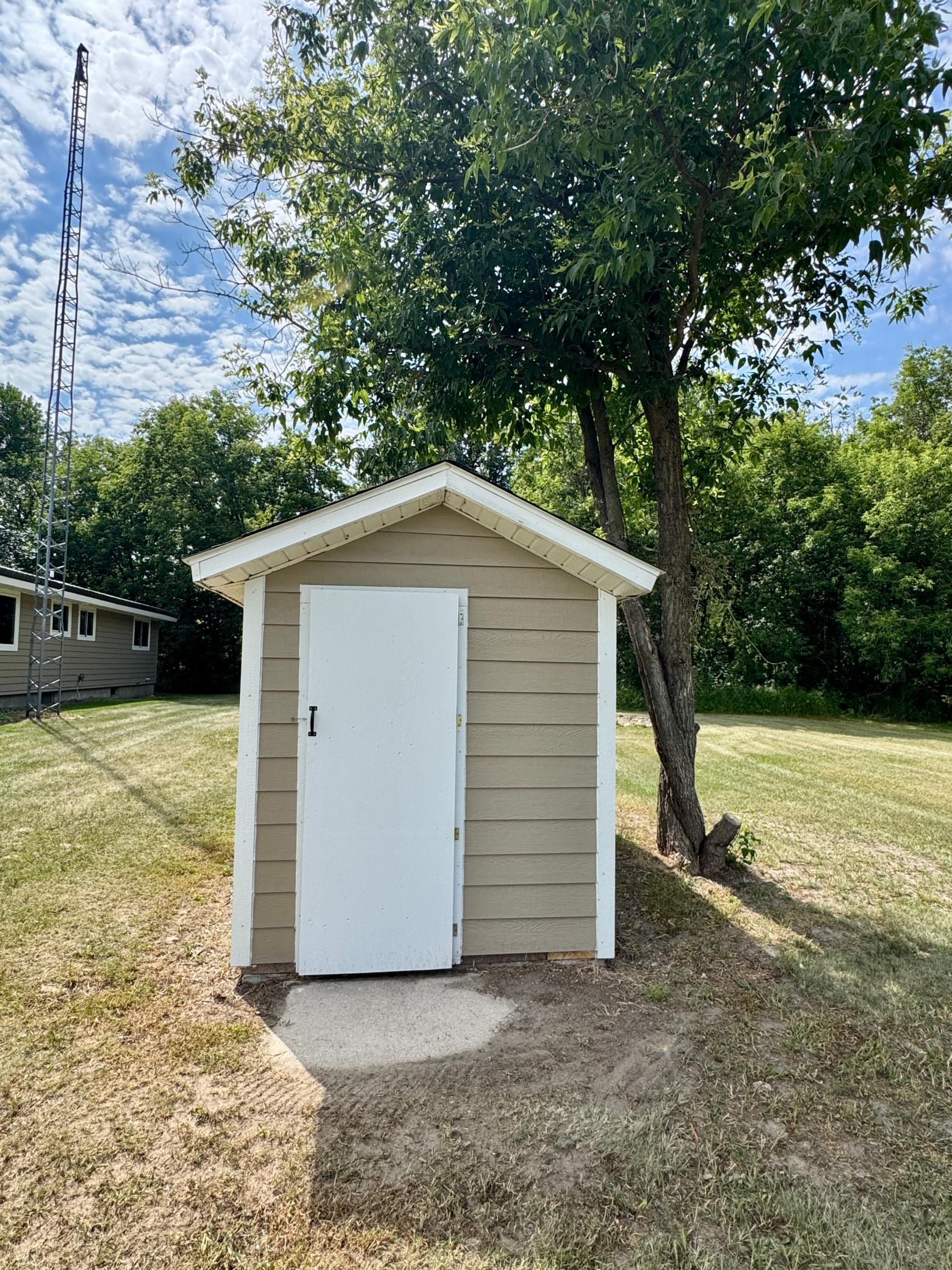1972 single family home for sale at 42015 Mattson Island Road in Roseau, MN — 4 bed, 2 bath (photo 29 of 37)
