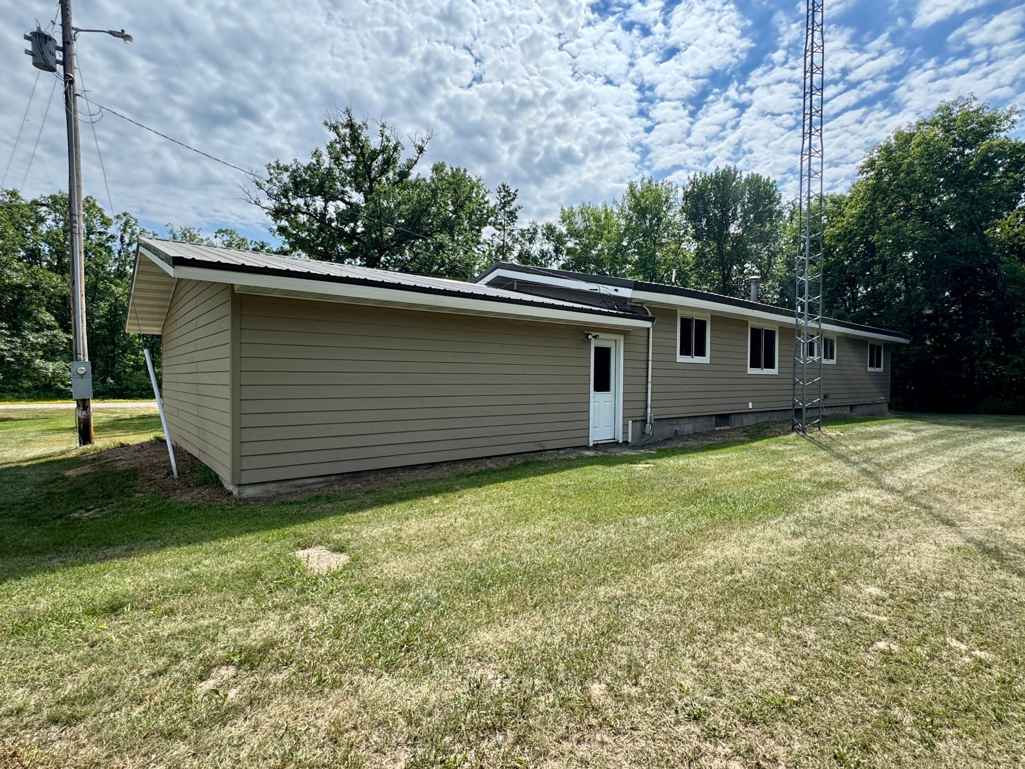 1972 single family home for sale at 42015 Mattson Island Road in Roseau, MN — 4 bed, 2 bath (photo 30 of 37)