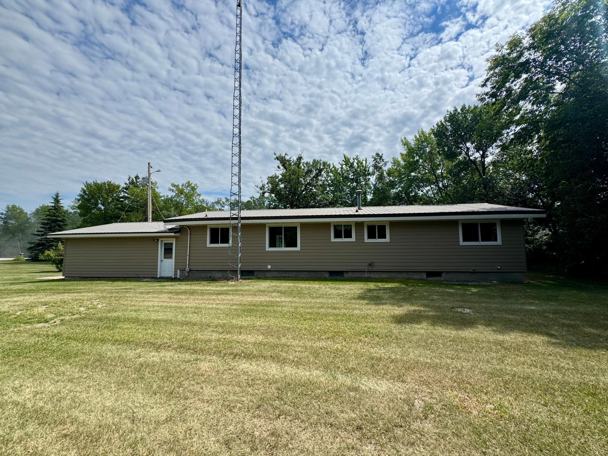 1972 single family home for sale at 42015 Mattson Island Road in Roseau, MN — 4 bed, 2 bath (photo 31 of 37)