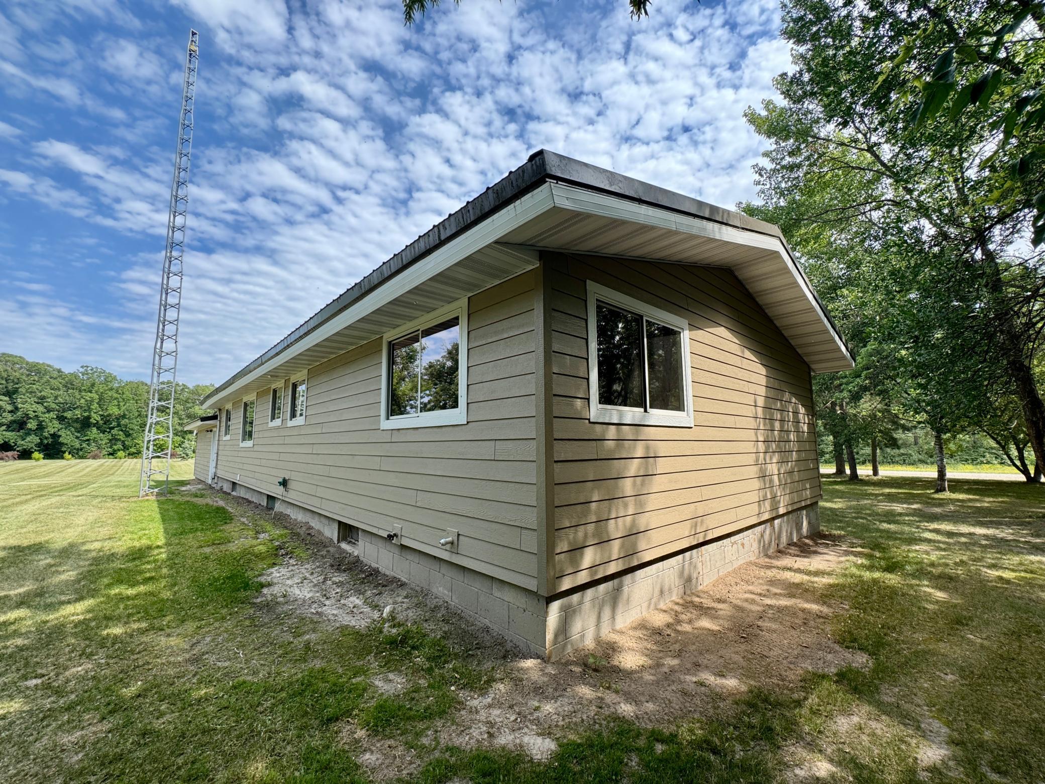 1972 single family home for sale at 42015 Mattson Island Road in Roseau, MN — 4 bed, 2 bath (photo 32 of 37)