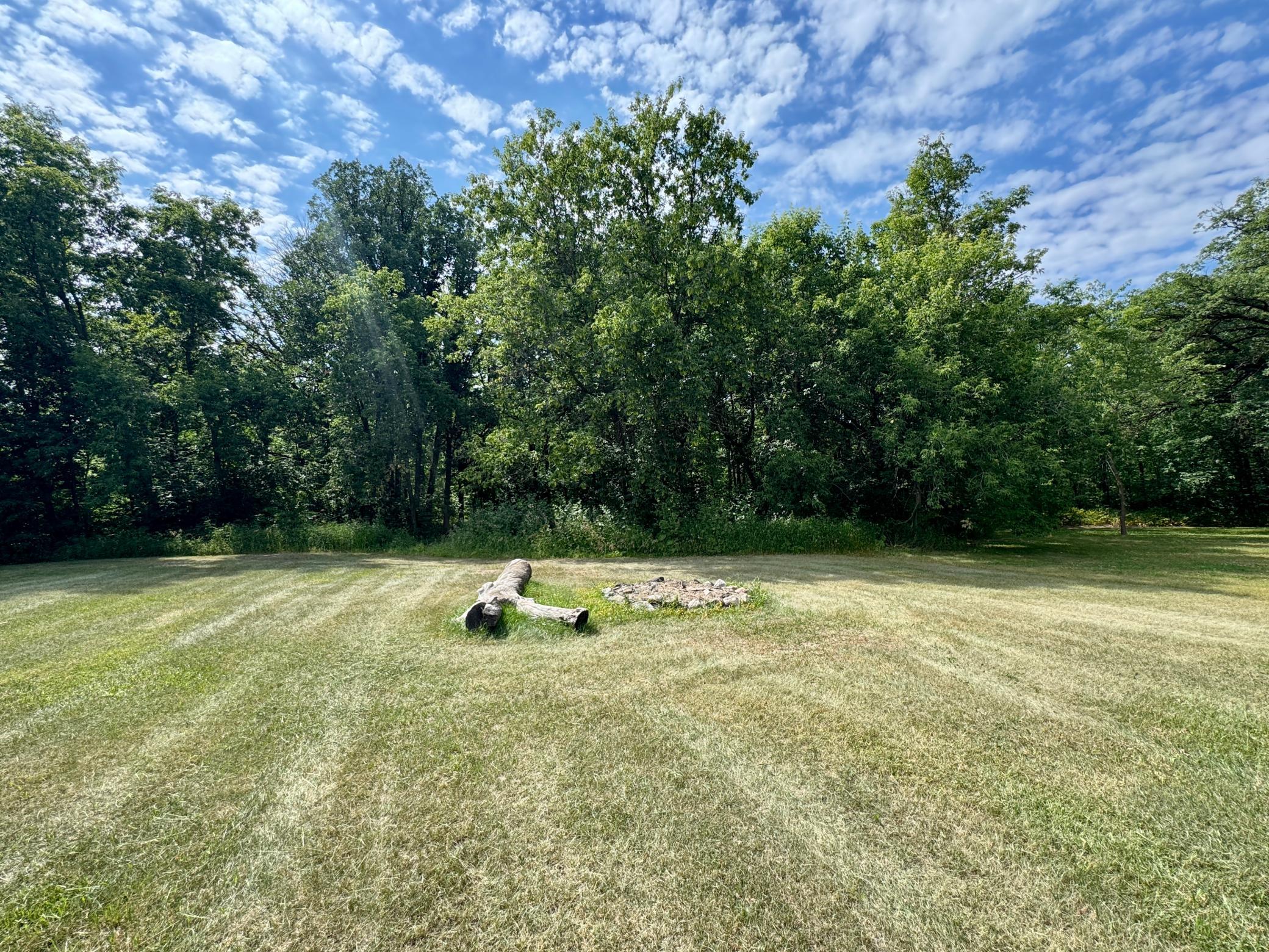 1972 single family home for sale at 42015 Mattson Island Road in Roseau, MN — 4 bed, 2 bath (photo 33 of 37)