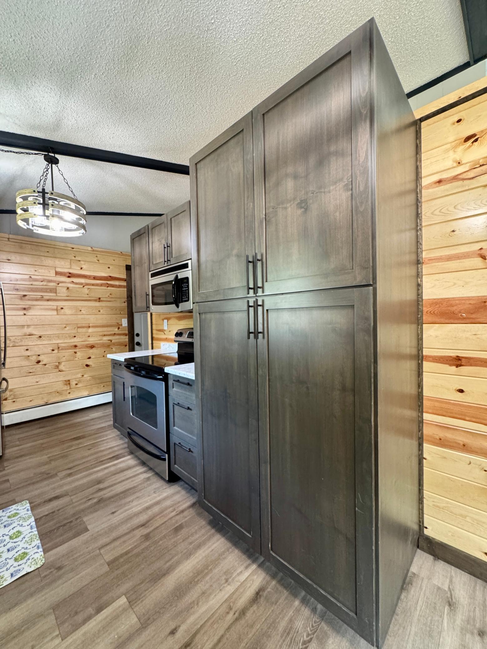 1972 single family home for sale at 42015 Mattson Island Road in Roseau, MN — 4 bed, 2 bath (photo 6 of 37)