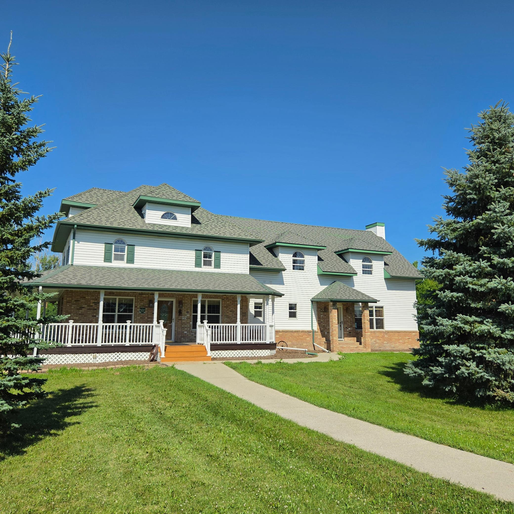 5684 Highway 10, Dilworth MN 56529 - Photo 2 of 49