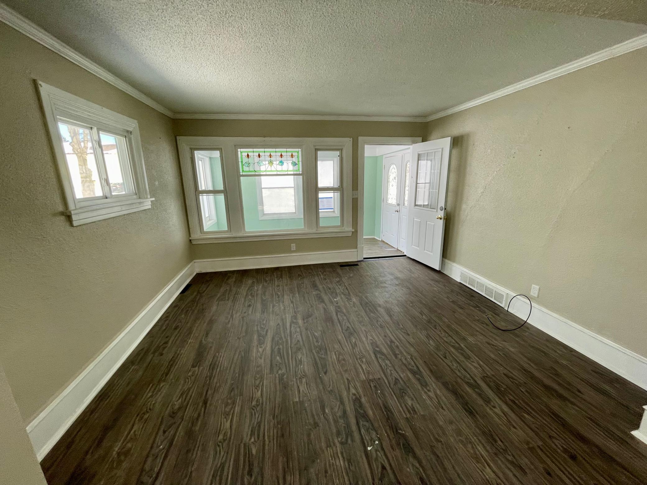 911 W Cavour Avenue, Fergus Falls MN 56537 - Photo 5 of 19