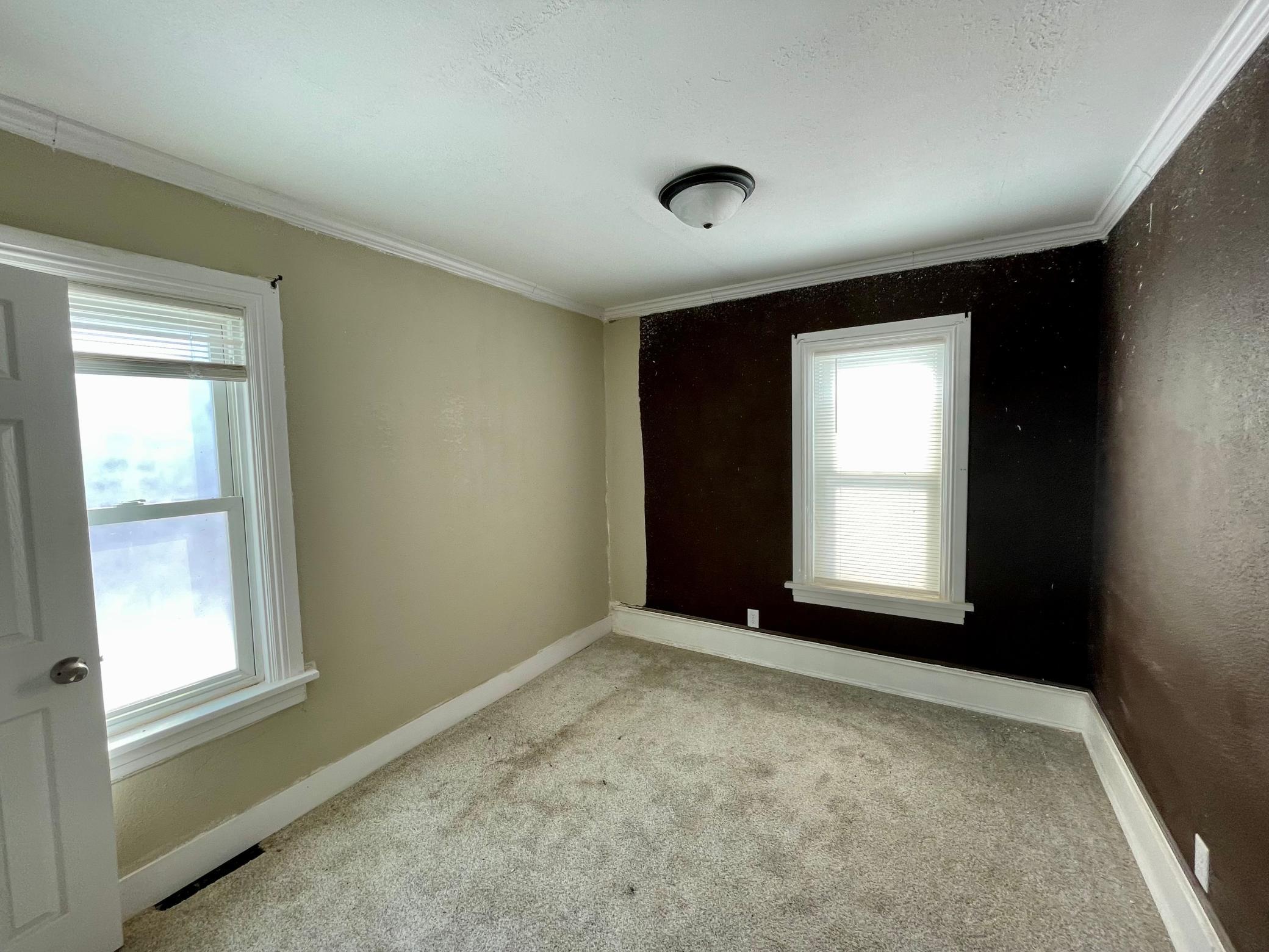 911 W Cavour Avenue, Fergus Falls MN 56537 - Photo 8 of 19