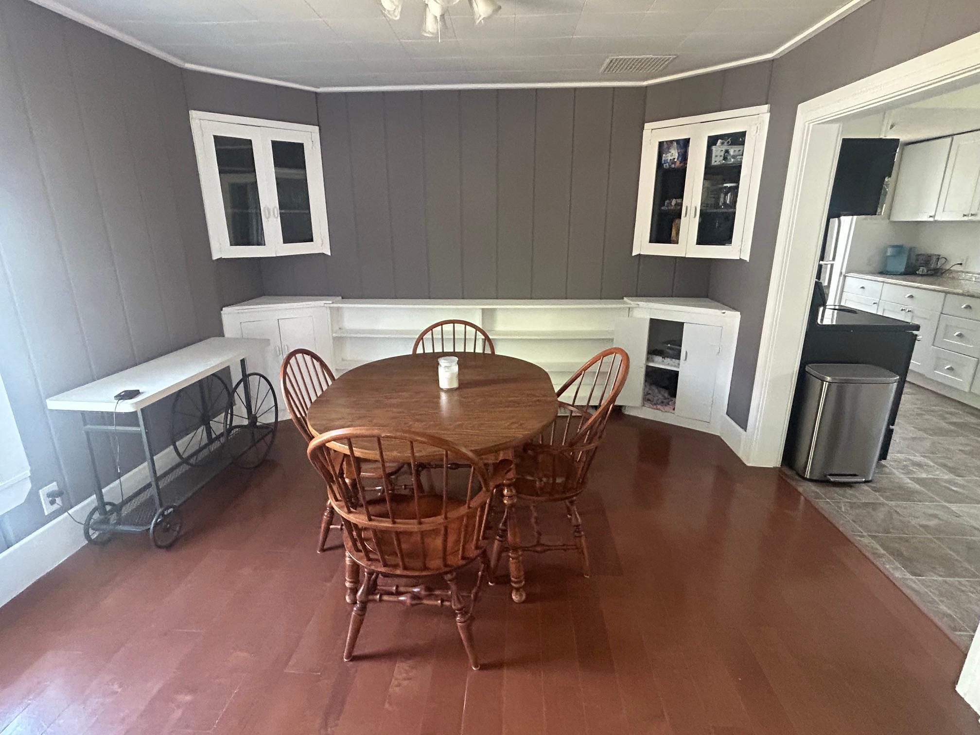 1999 single family home for sale at 118 SE 3rd Avenue in Grand Rapids, MN — 4 bed, 2 bath (photo 4 of 13)