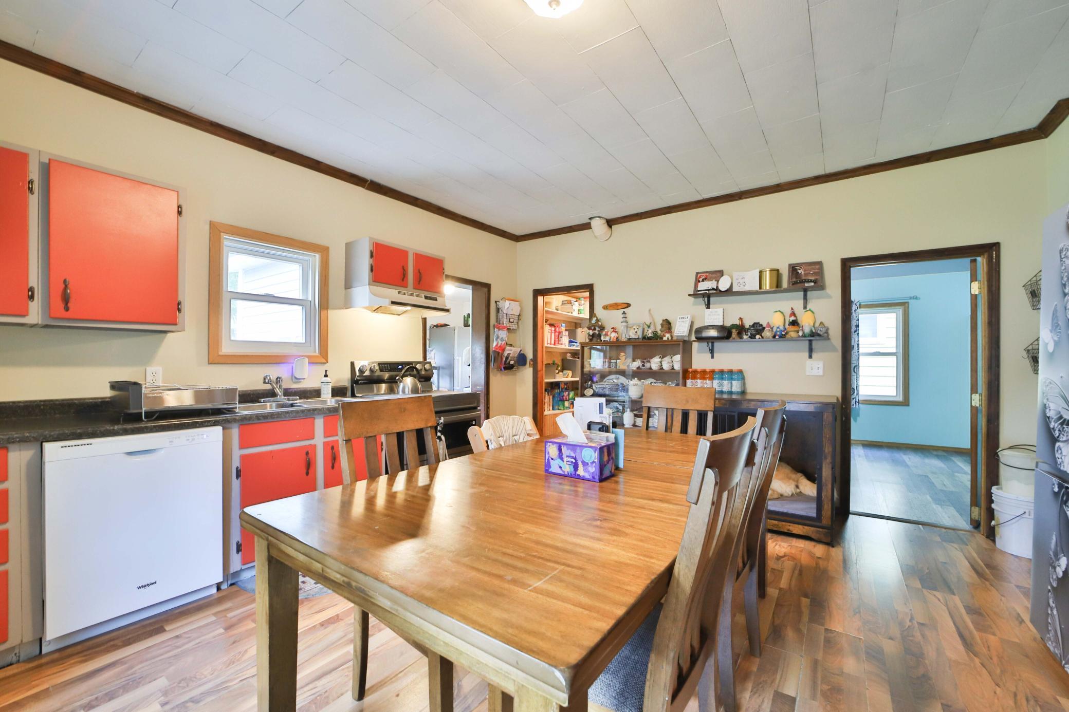 403 8th Street NE, Staples MN 56479 - Photo 4 of 41