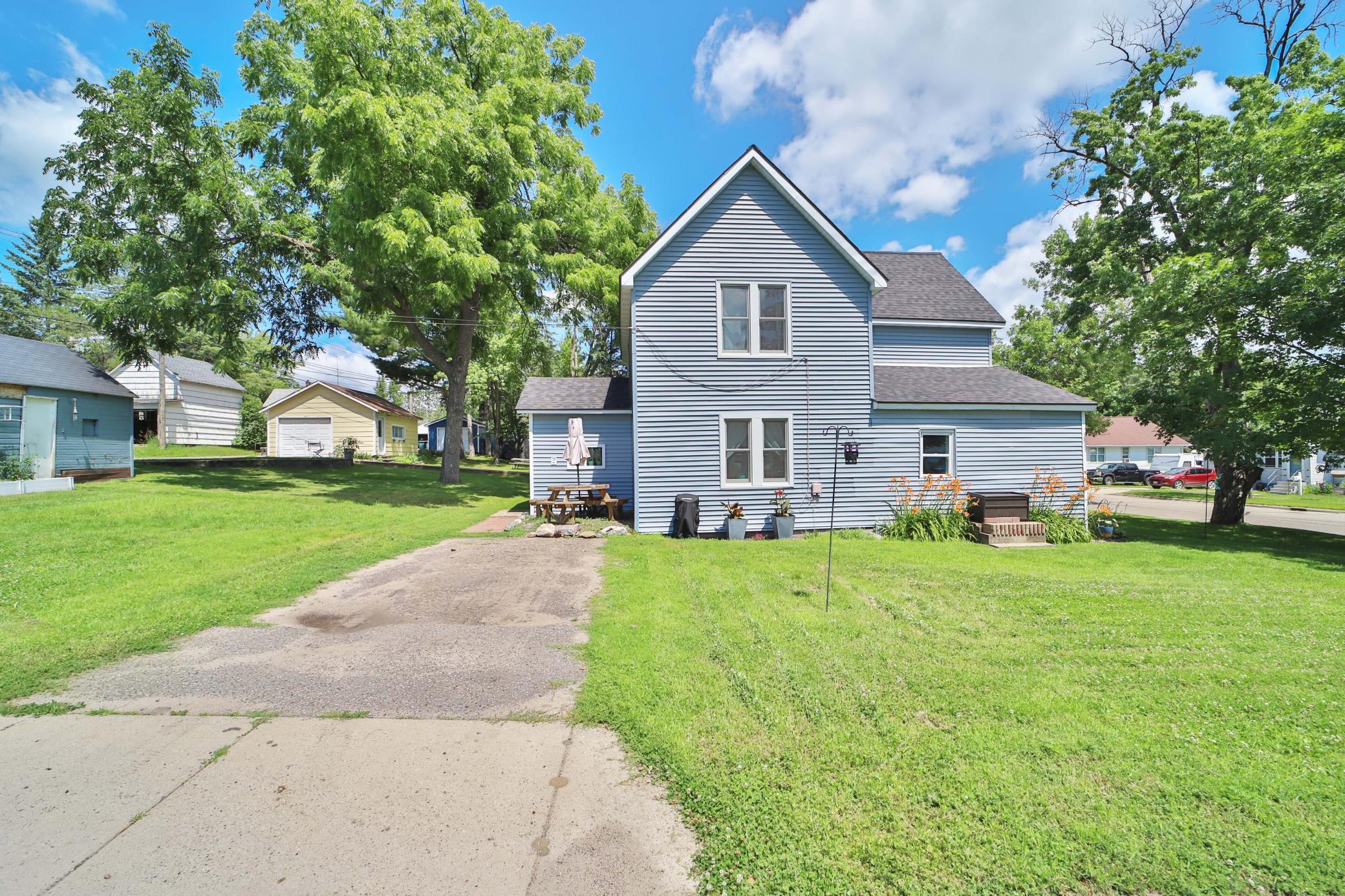 403 8th Street NE, Staples MN 56479 - Photo 33 of 41