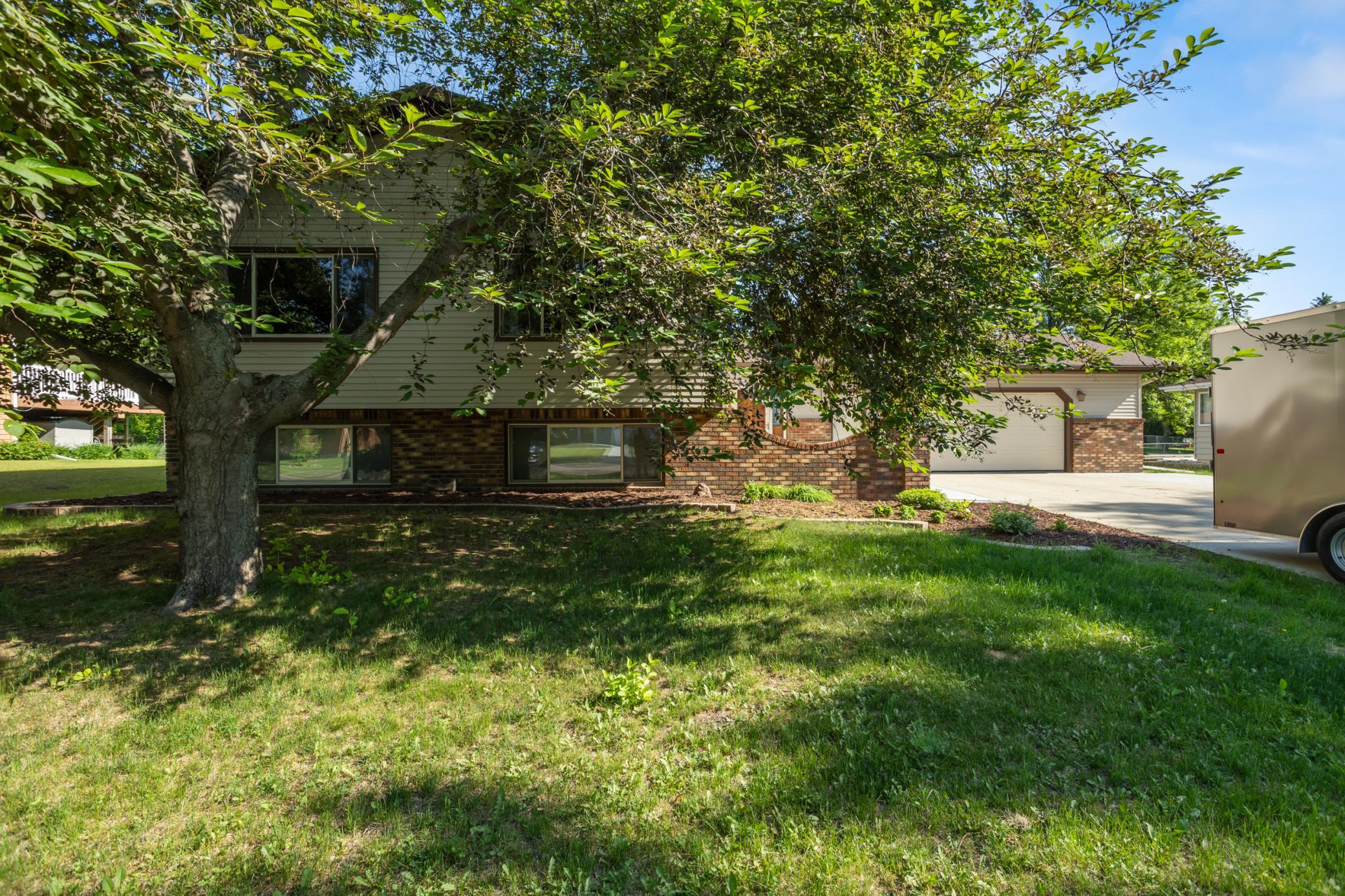 1907 25 1/2 Avenue S, Fargo ND 58103 - Photo 2 of 46