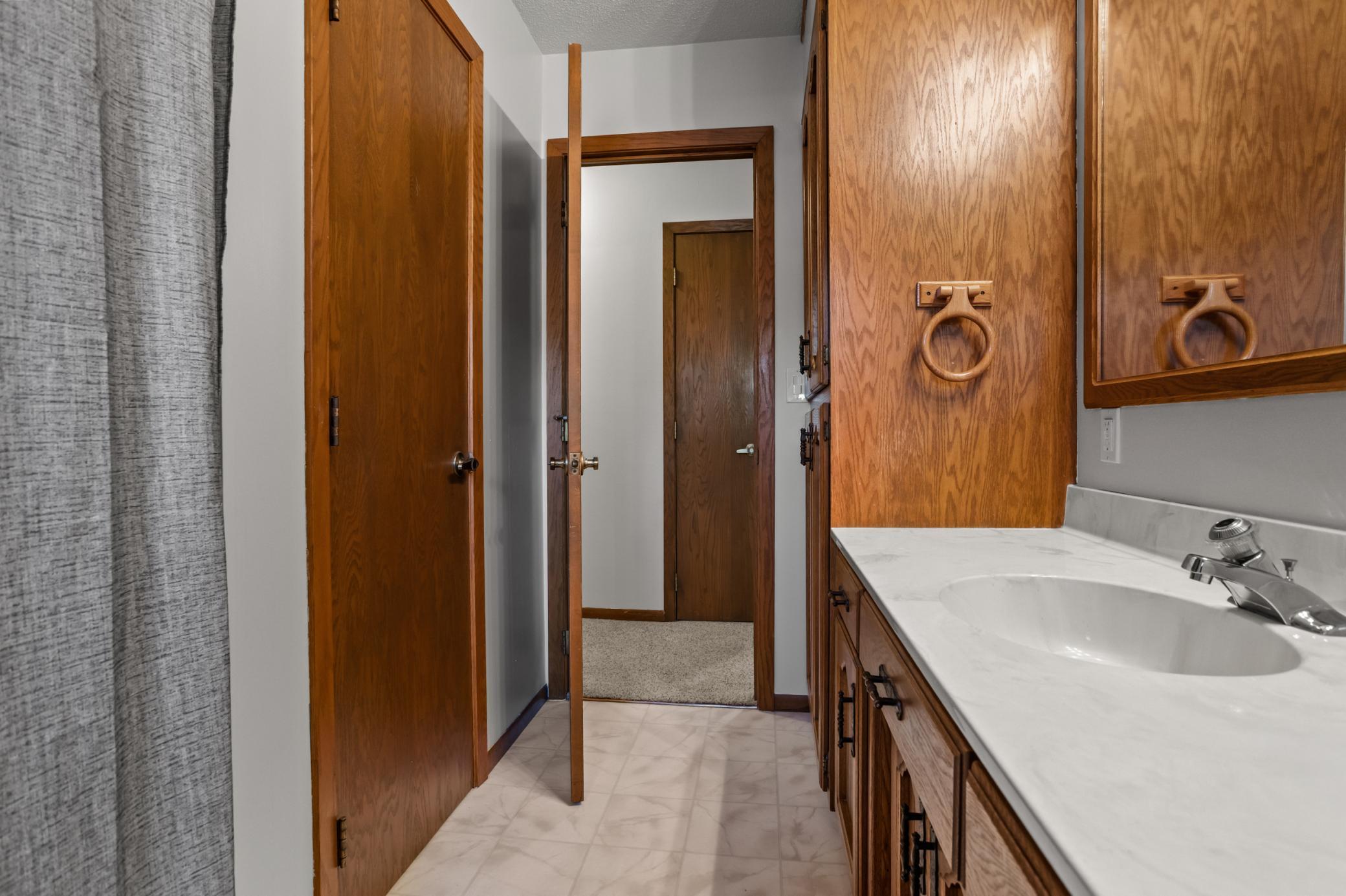 1907 25 1/2 Avenue S, Fargo ND 58103 - Photo 17 of 46