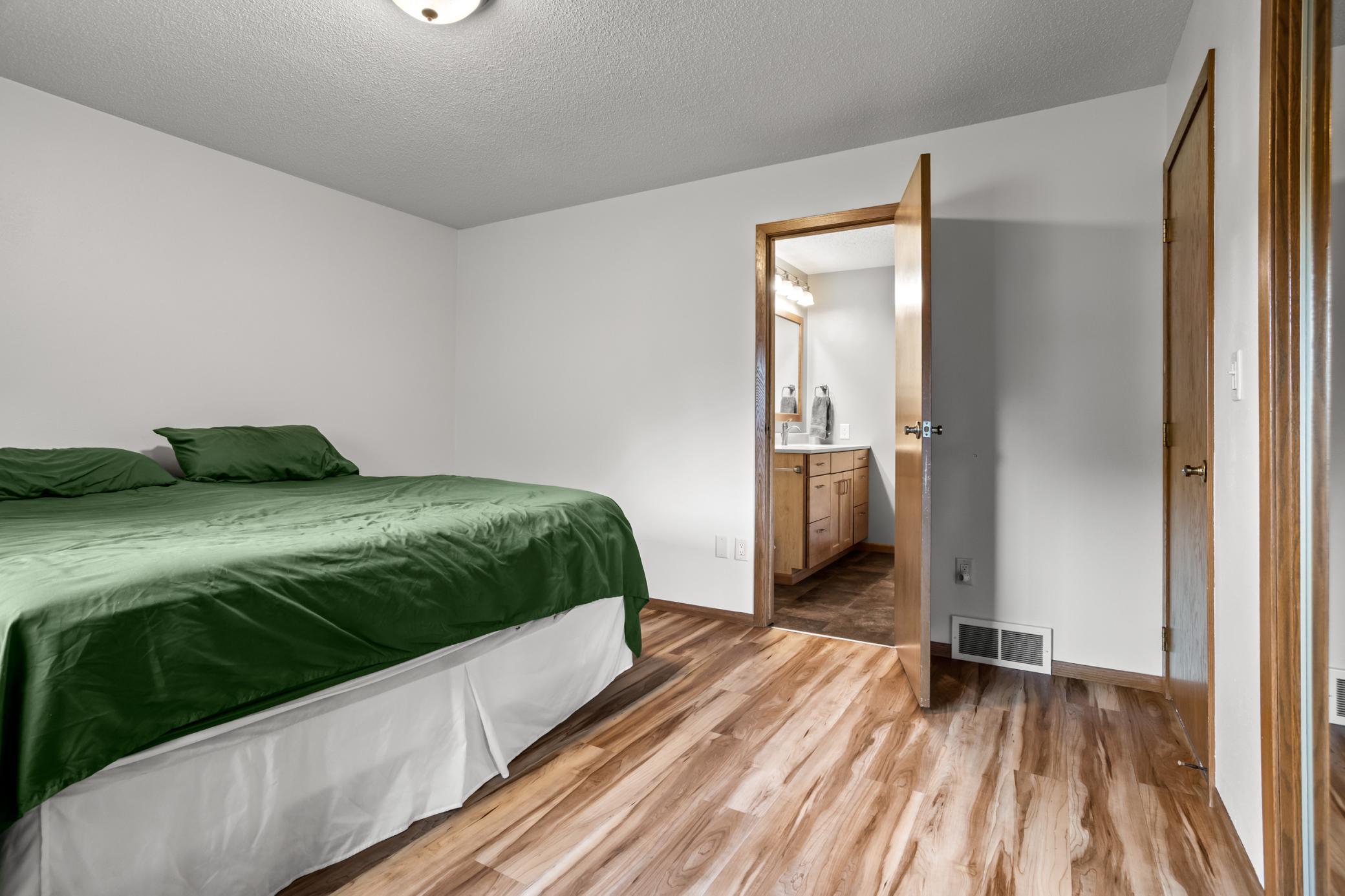 1907 25 1/2 Avenue S, Fargo ND 58103 - Photo 23 of 46