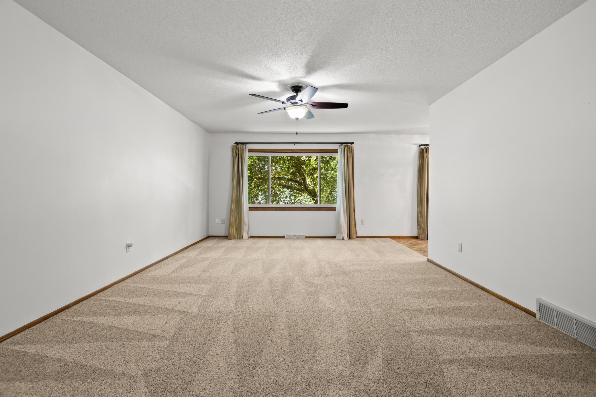 1907 25 1/2 Avenue S, Fargo ND 58103 - Photo 6 of 46