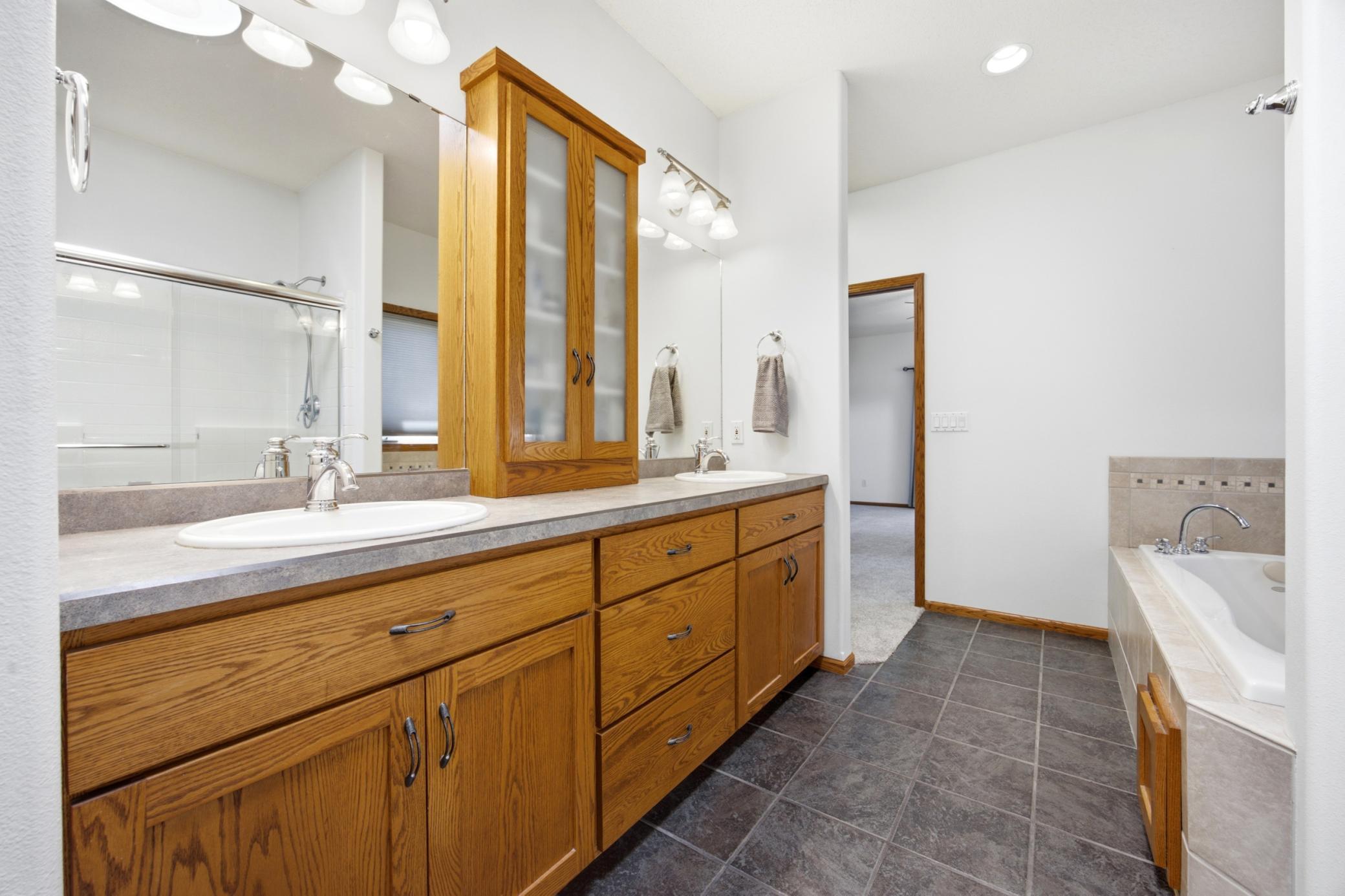 868 32nd Street S, Moorhead MN 56560 - Photo 25 of 55