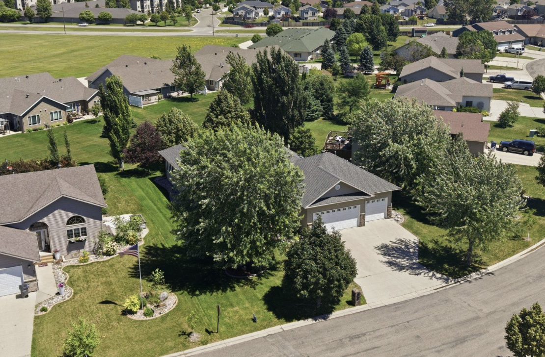 868 32nd Street S, Moorhead MN 56560 - Photo 50 of 55
