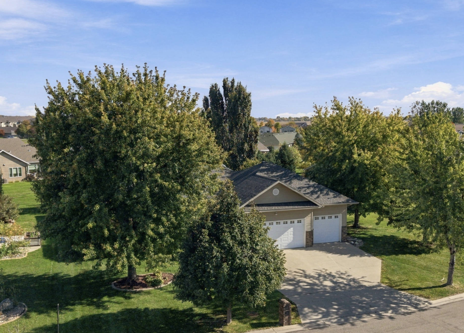 2003 single family home for sale at 868 32nd Street S in Moorhead, MN — 4 bed, 3 bath (photo 62 of 68)