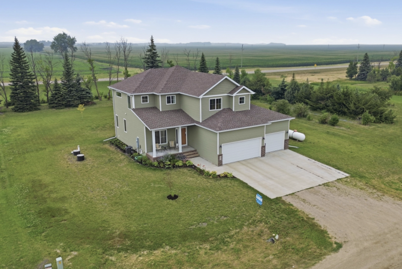 605 Sheyenne Drive, Abercrombie ND 58001 - Photo 2 of 43