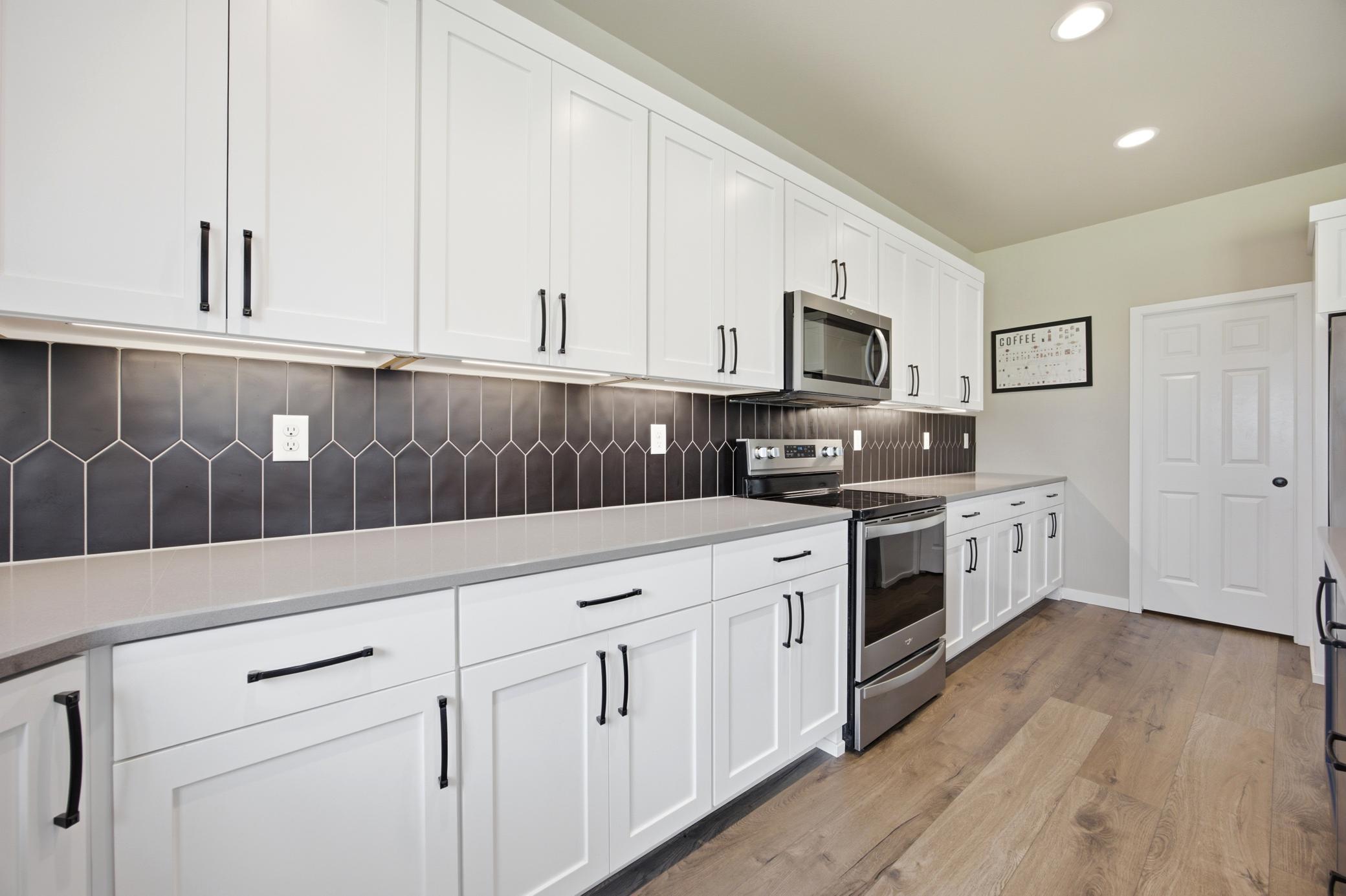 605 Sheyenne Drive, Abercrombie ND 58001 - Photo 13 of 43