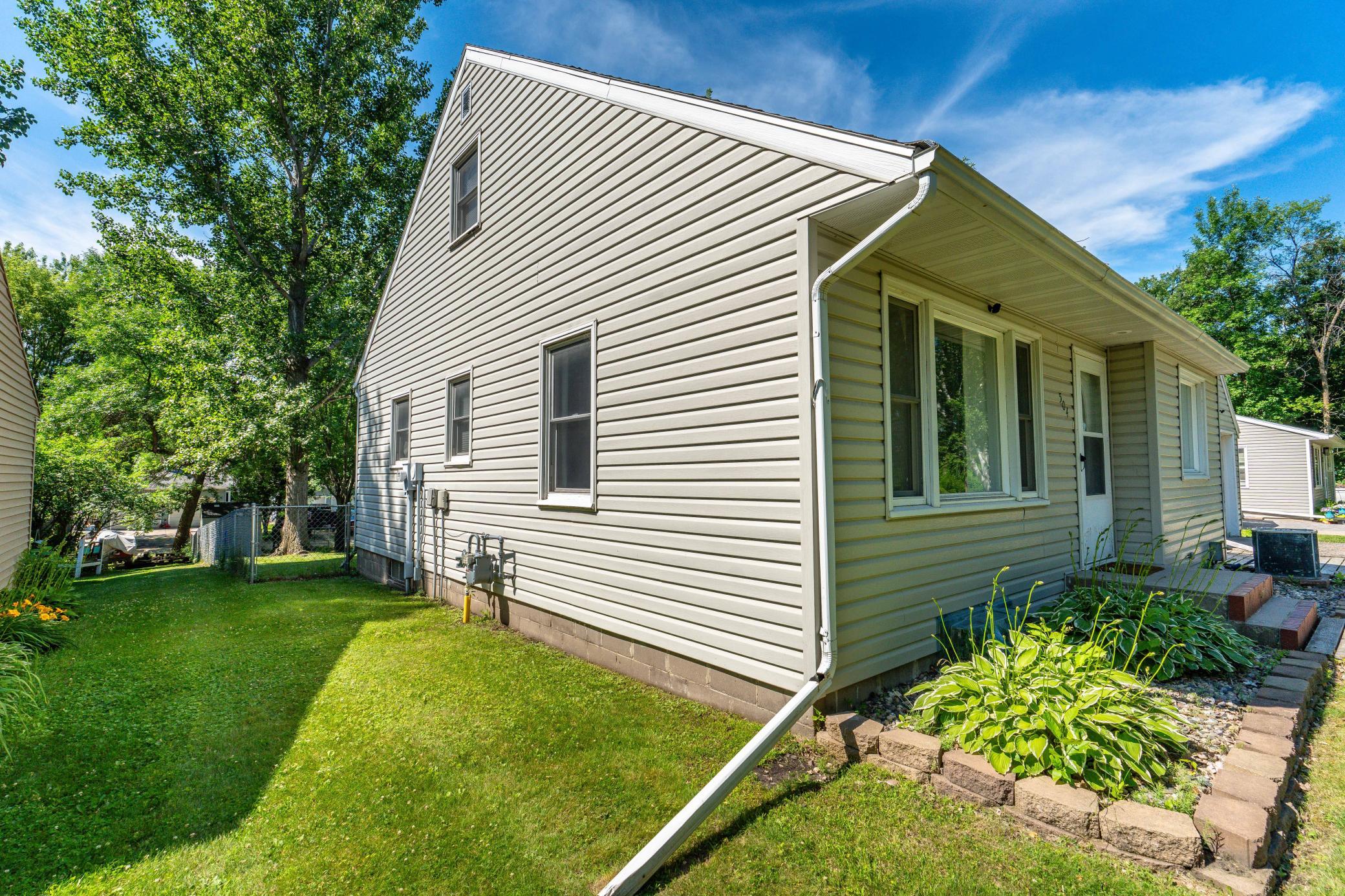 504 1st Avenue SE, Pelican Rapids MN 56572 - Photo 7 of 54
