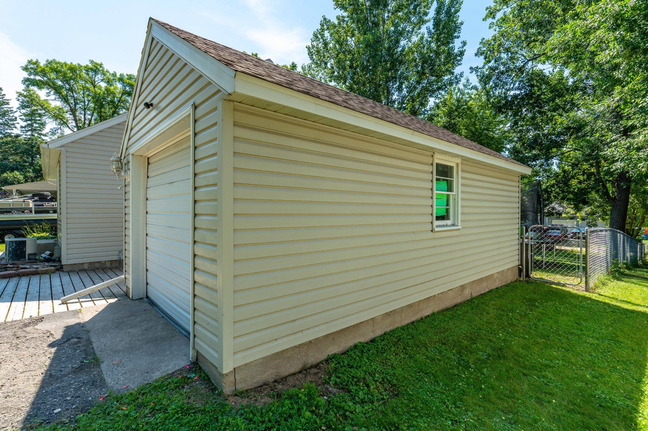 504 1st Avenue SE, Pelican Rapids MN 56572 - Photo 8 of 54