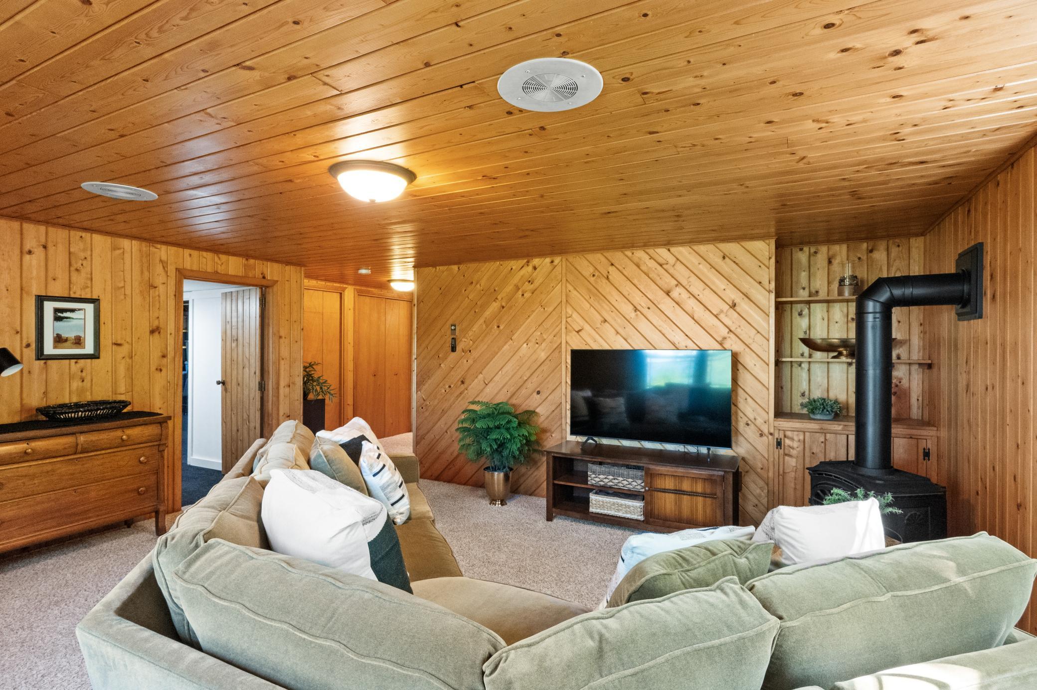 1980 single family home for sale at 8590 Sara Road NW in Brandon, MN — 3 bed, 3 bath (photo 50 of 93)