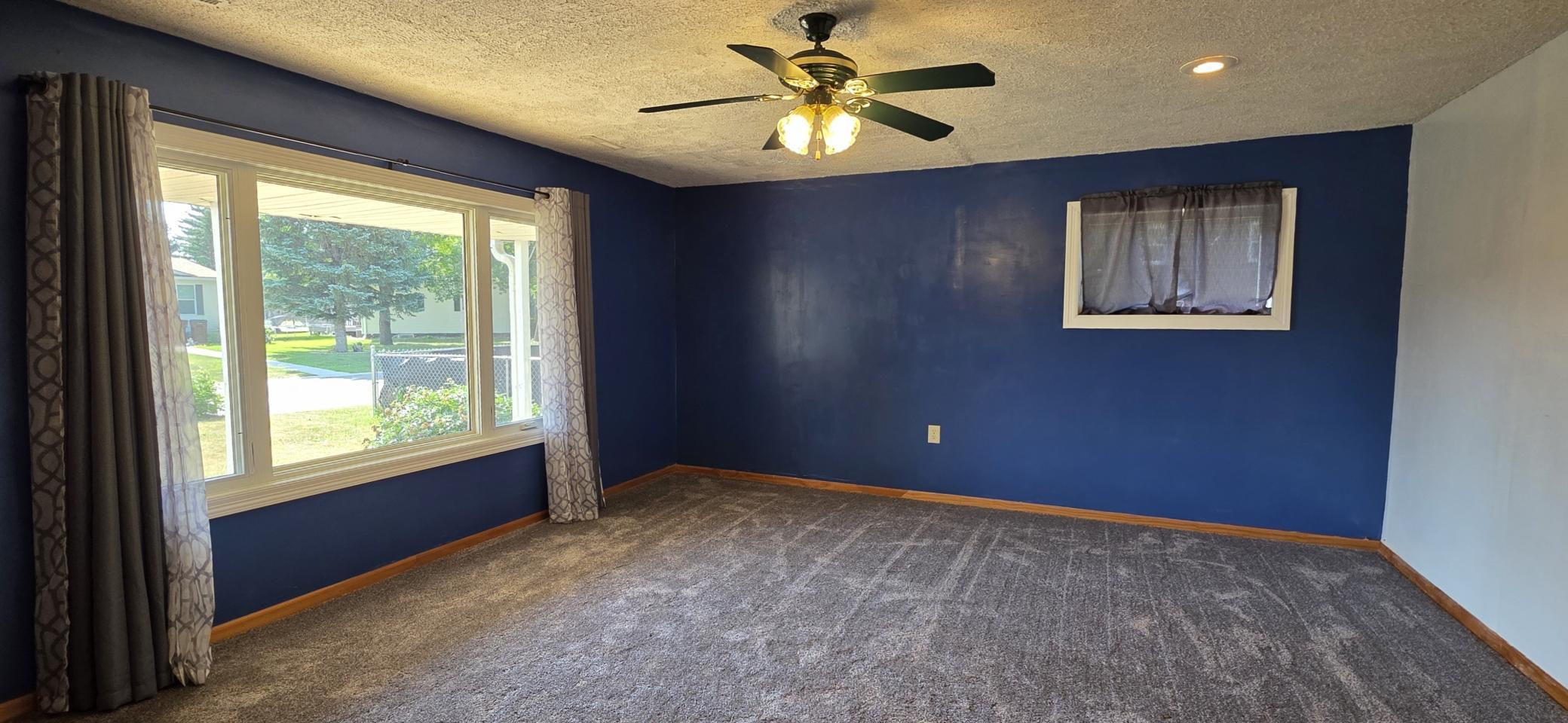 416 Franklin Avenue, Larimore ND 58251 - Photo 7 of 37