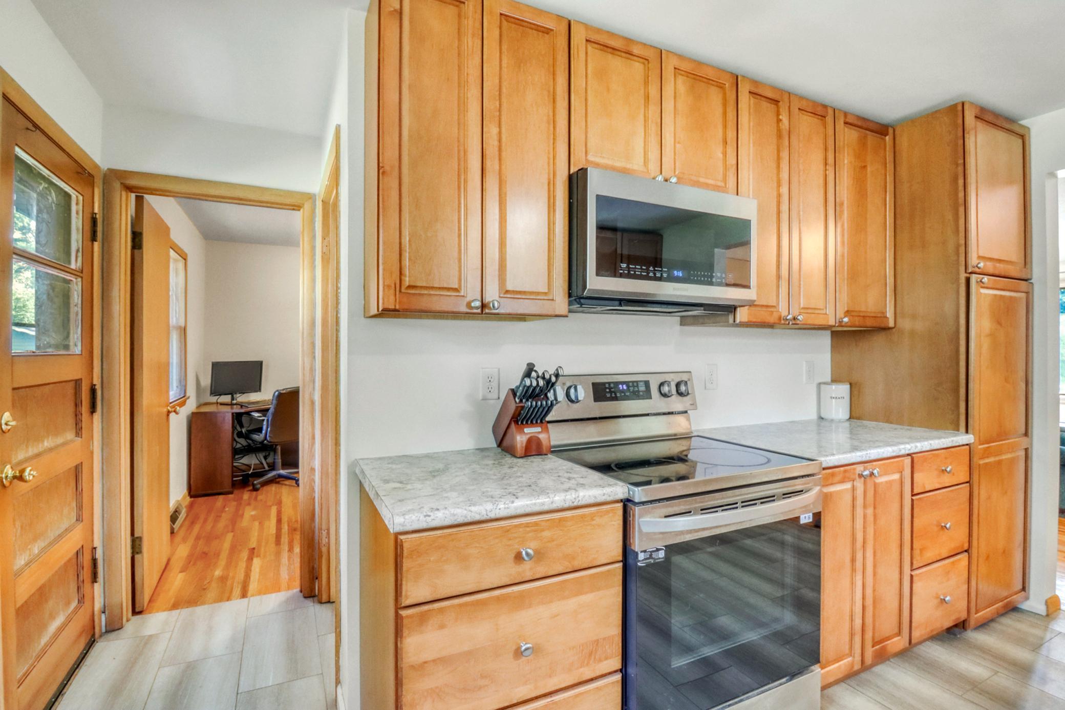 1613 16th Street S, Moorhead MN 56560 - Photo 23 of 48