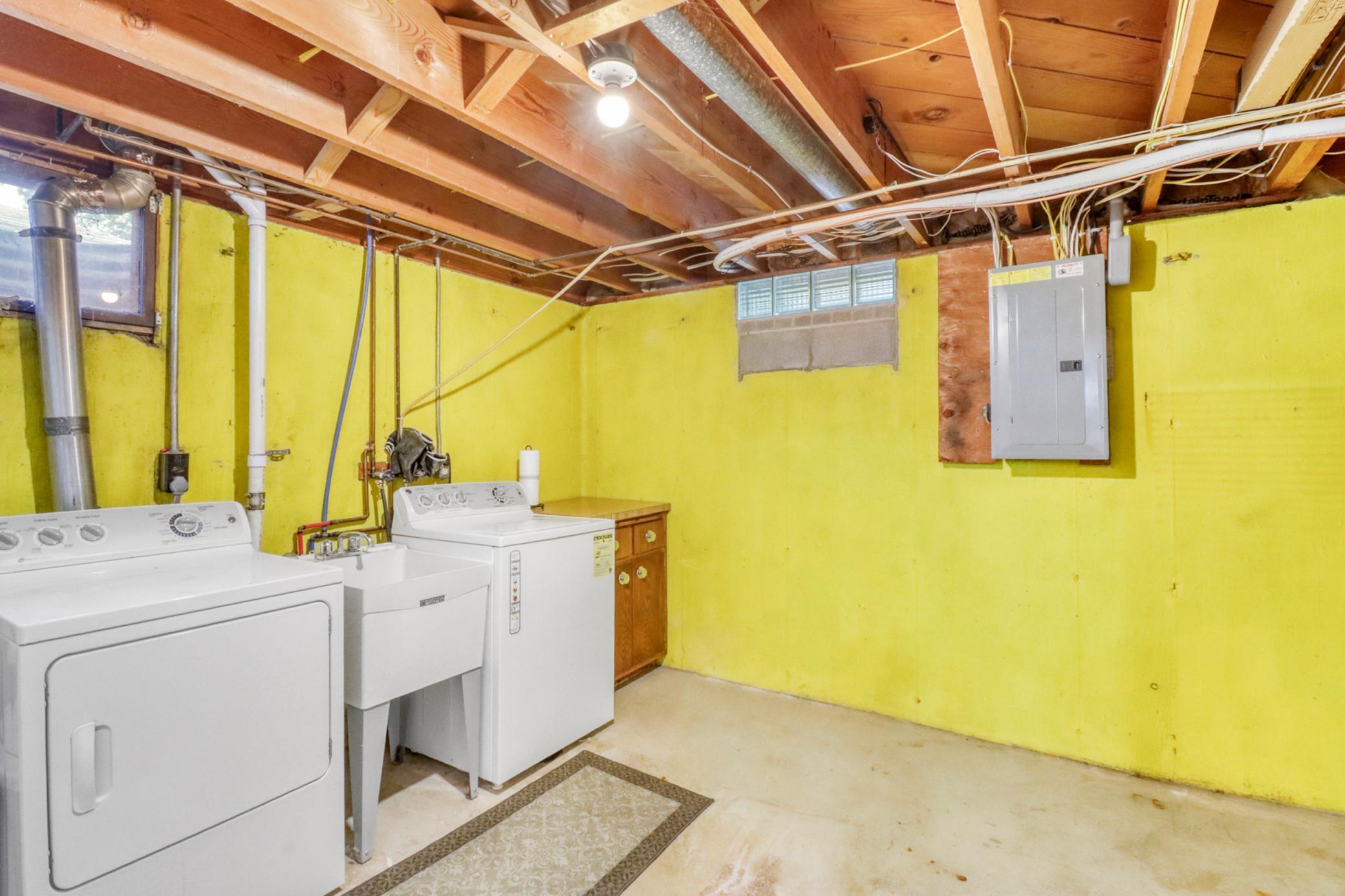 1613 16th Street S, Moorhead MN 56560 - Photo 41 of 48