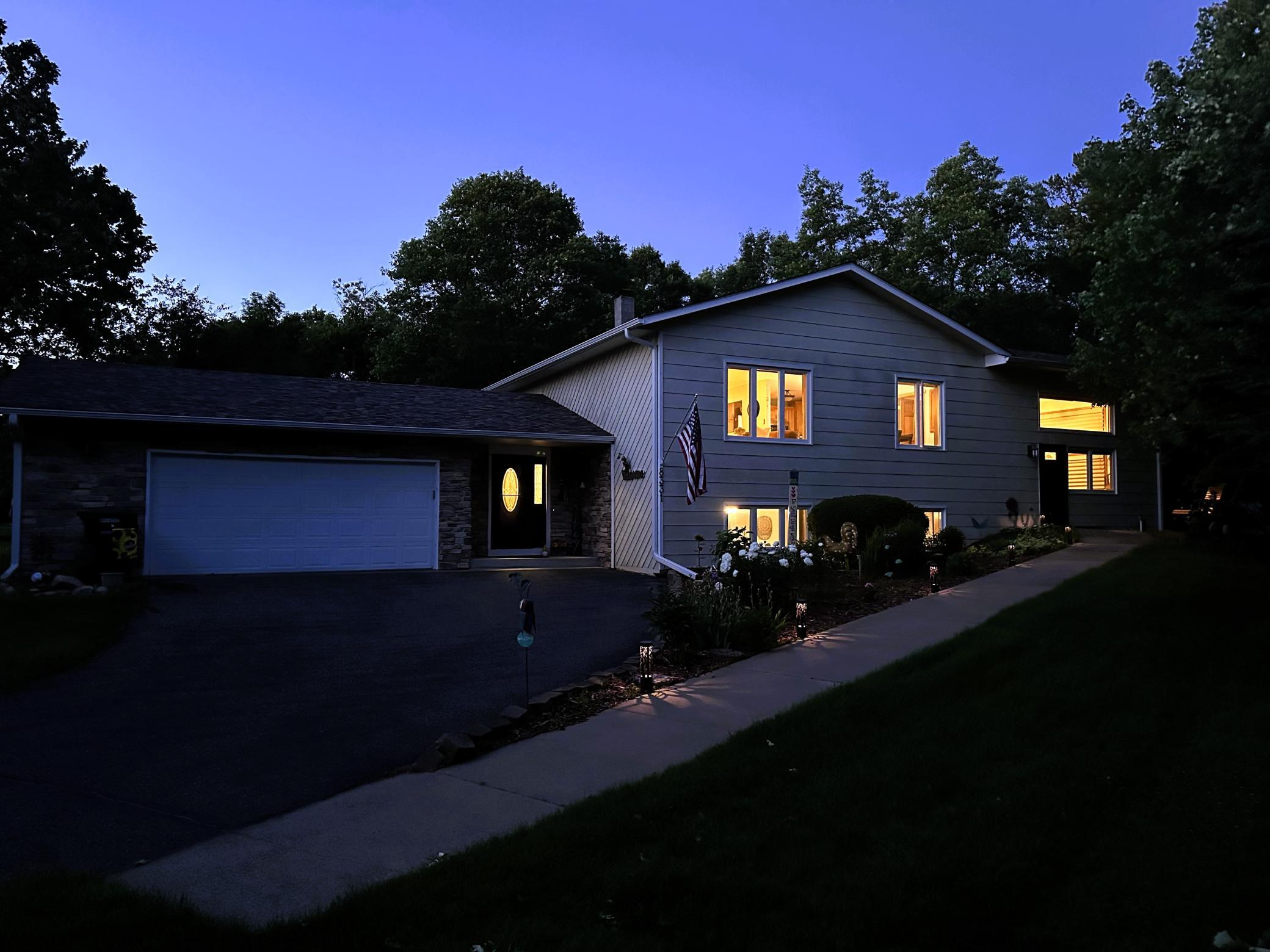 1983 single family home for sale at 8331 Red Pine Circle in Baxter, MN — 5 bed, 3 bath (photo 2 of 40)